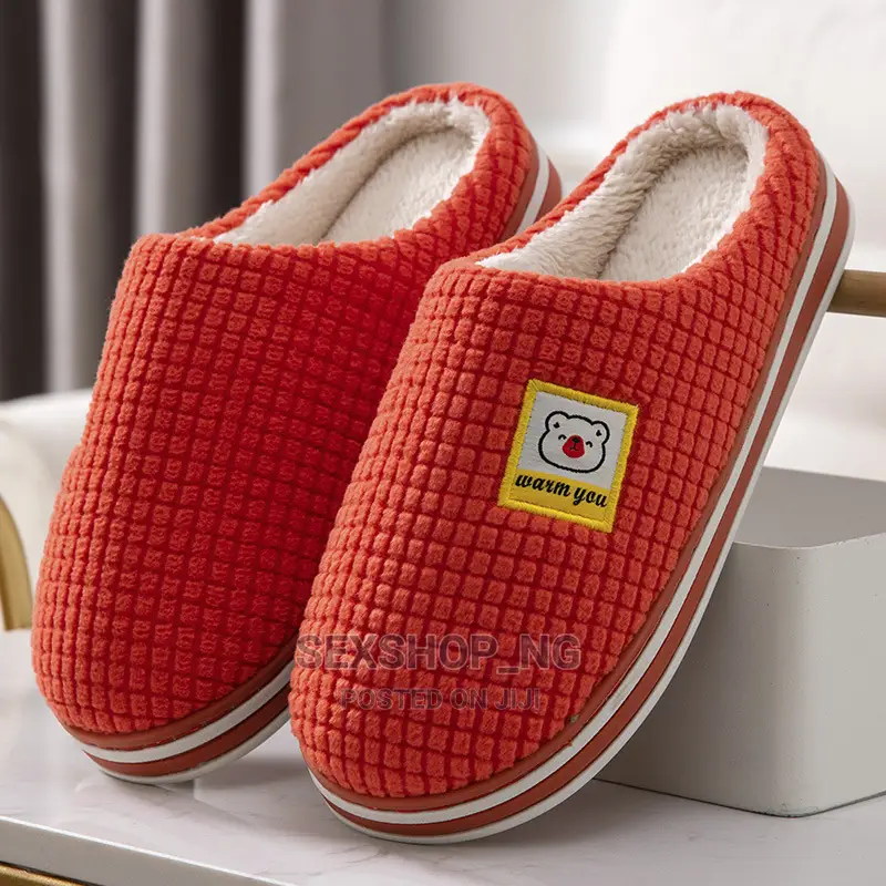 Unisex Comfortable Lovely Indoor Slippers Slides