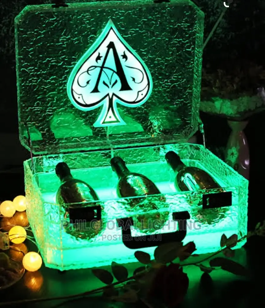 3bottles Ace of Spade Drink Presenter