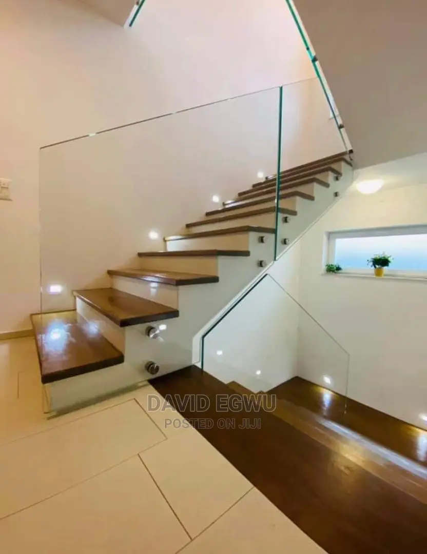 Frameless Tampered Glass for Staircase
