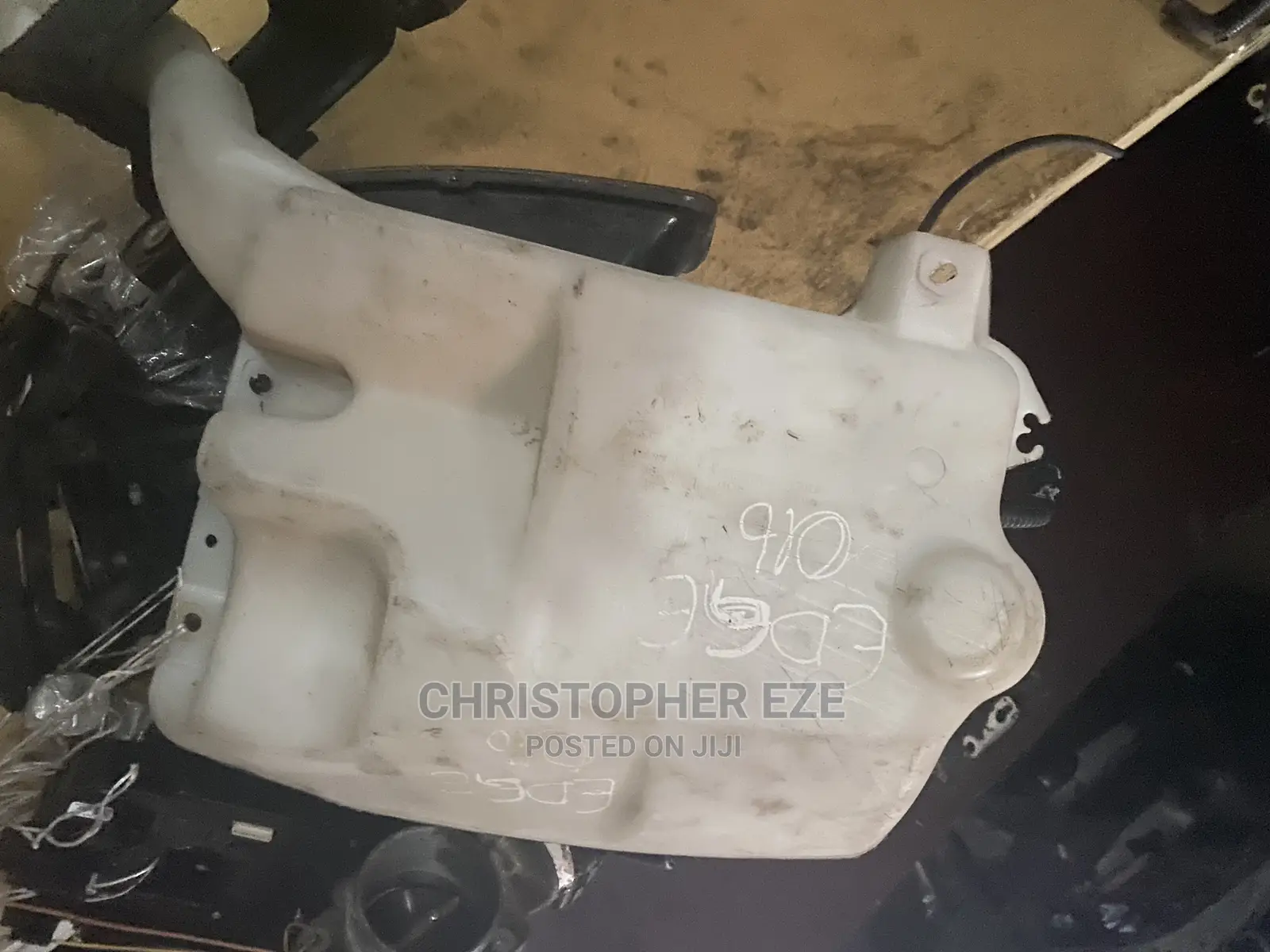 Ford Edge Wiper Can Reservoir 2015 2016 2017 2018 2019 2020