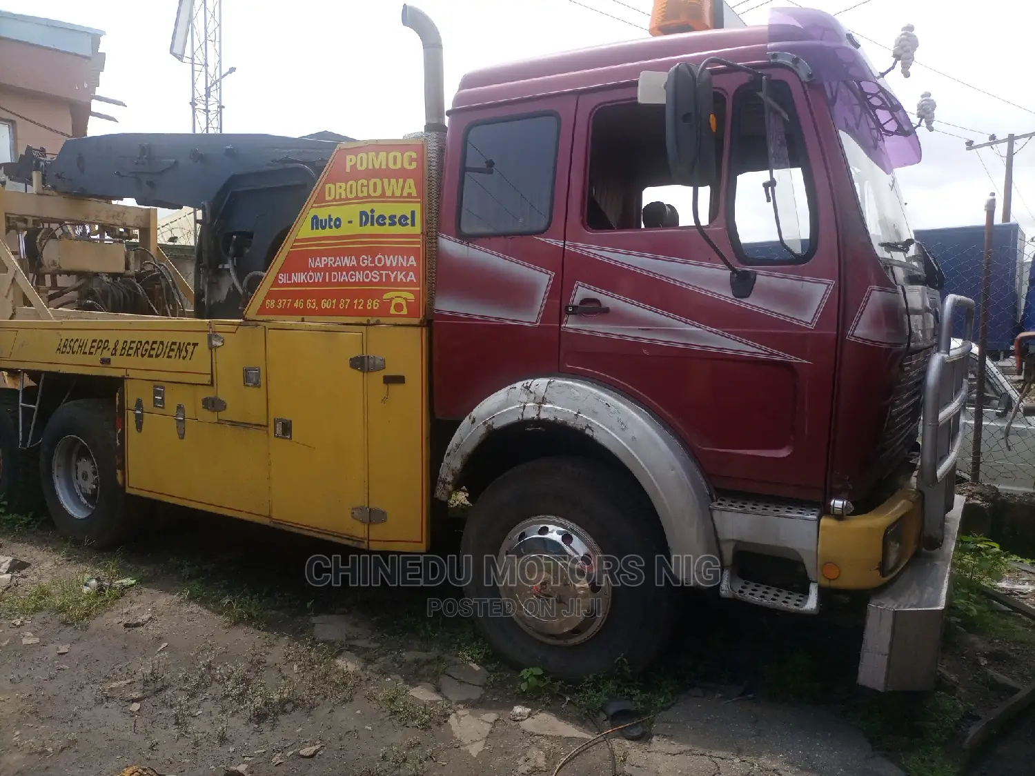 Mercedes 32/22 Towing Truck