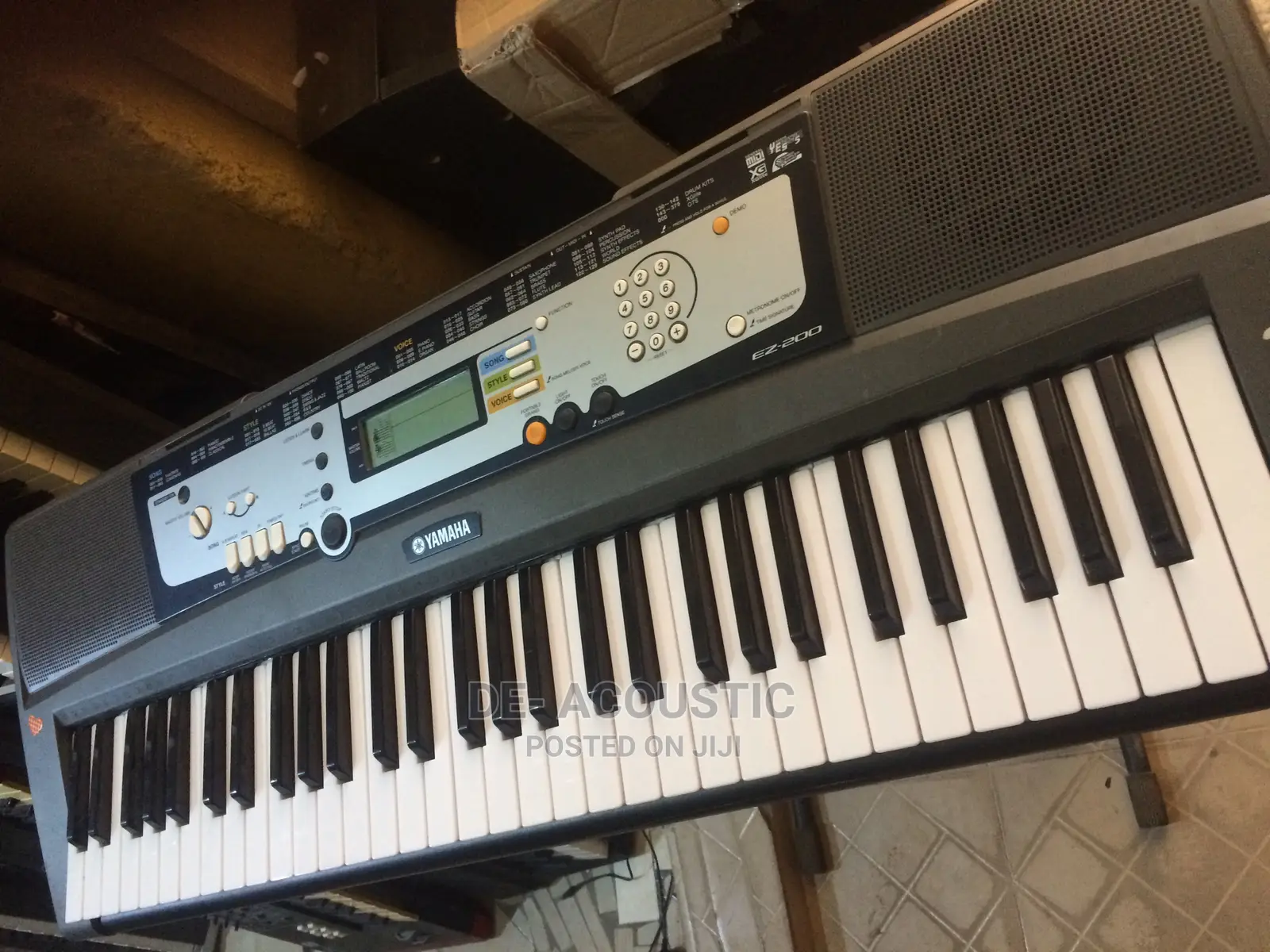 Portable Keyboard Review | Yamaha EZ-200 Review of Yamaha's