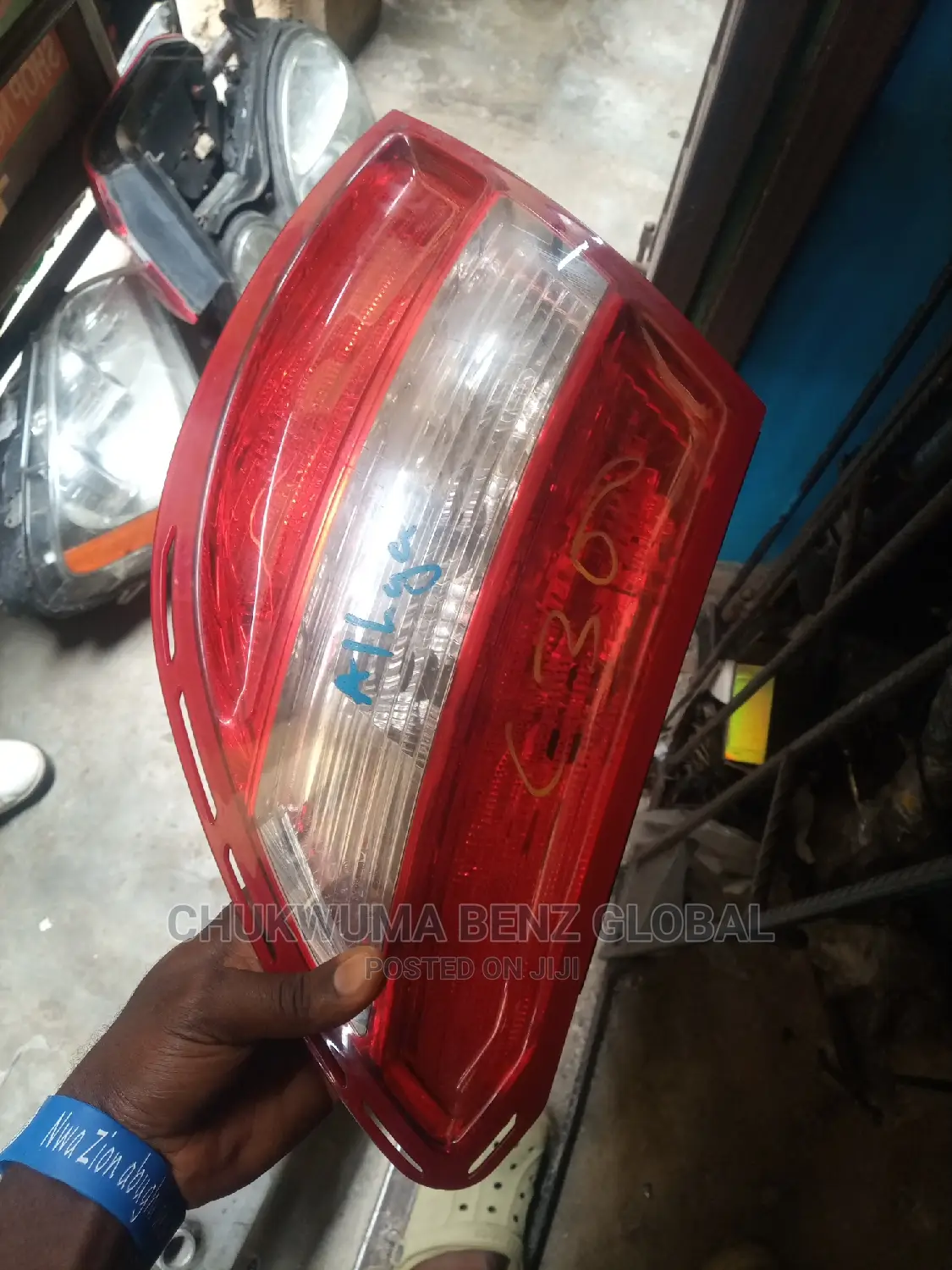 Back Light C 300 2008 Model
