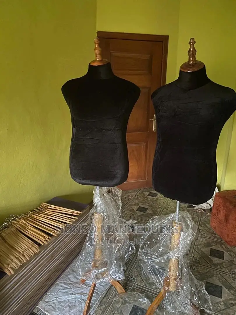Male Black Body Wooden Leg Dressform