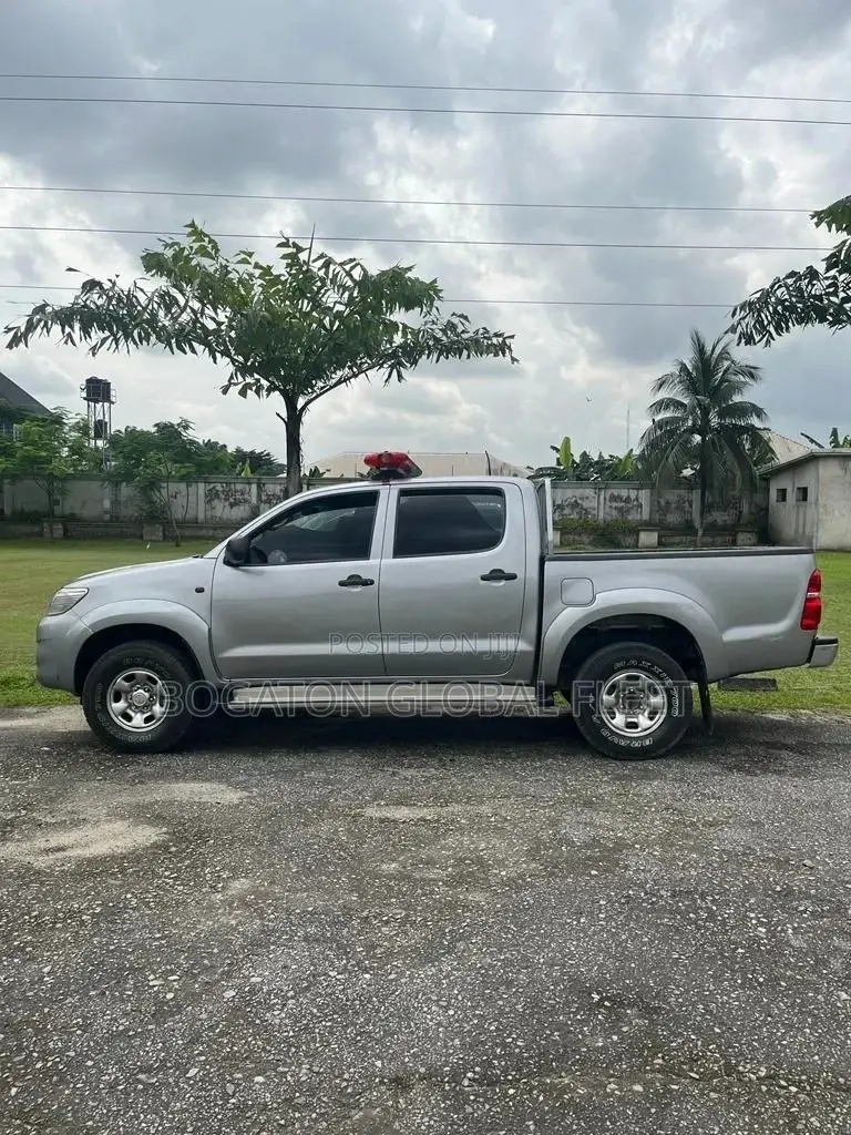 2015 Hilux for Hire