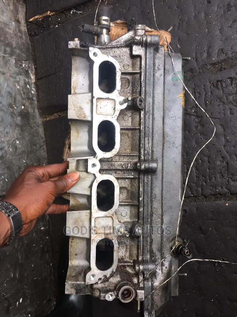 Toyota Camry Engine Top Cylinder 2.4/2.7l