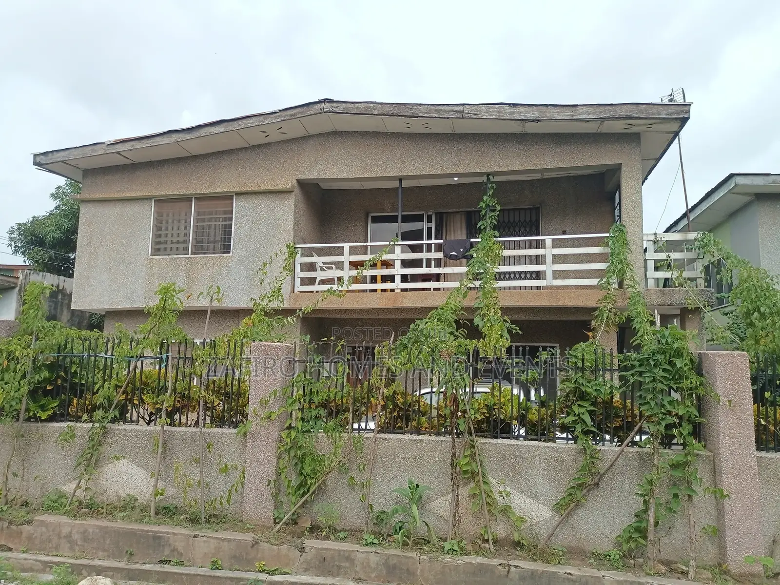 10bdrm House in Aba Eleshin Apata, Akala Express for sale