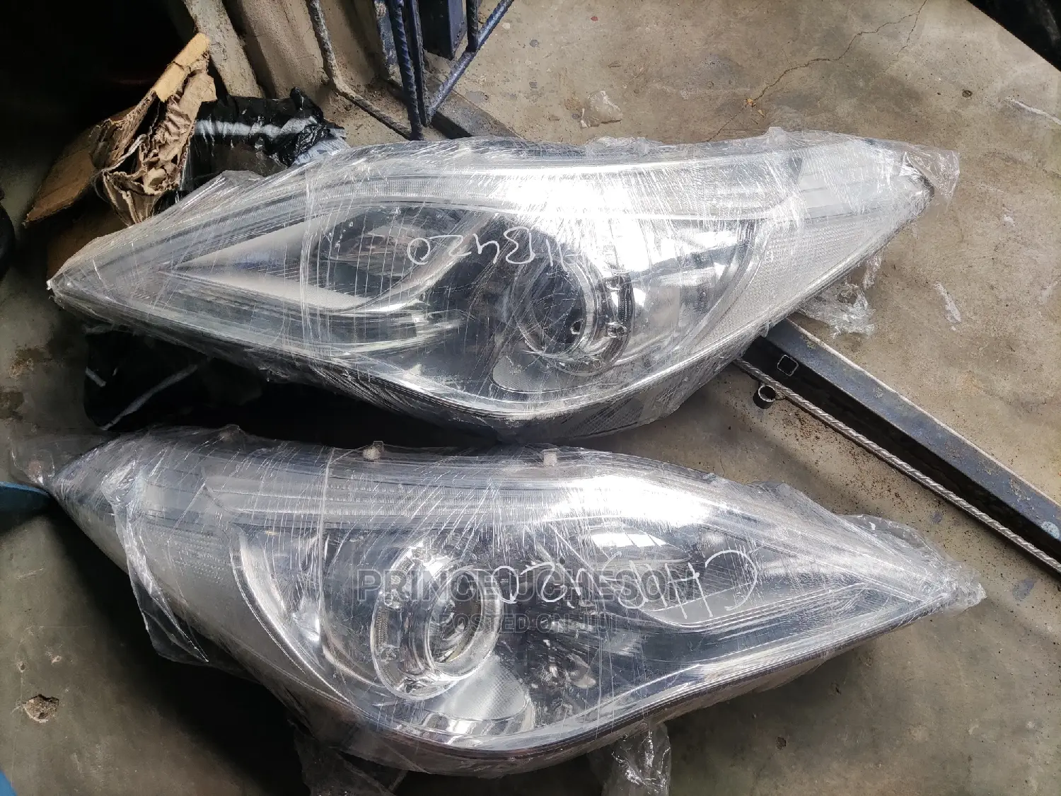 Hyundai Azera 2012 to 2014 Headlight Set