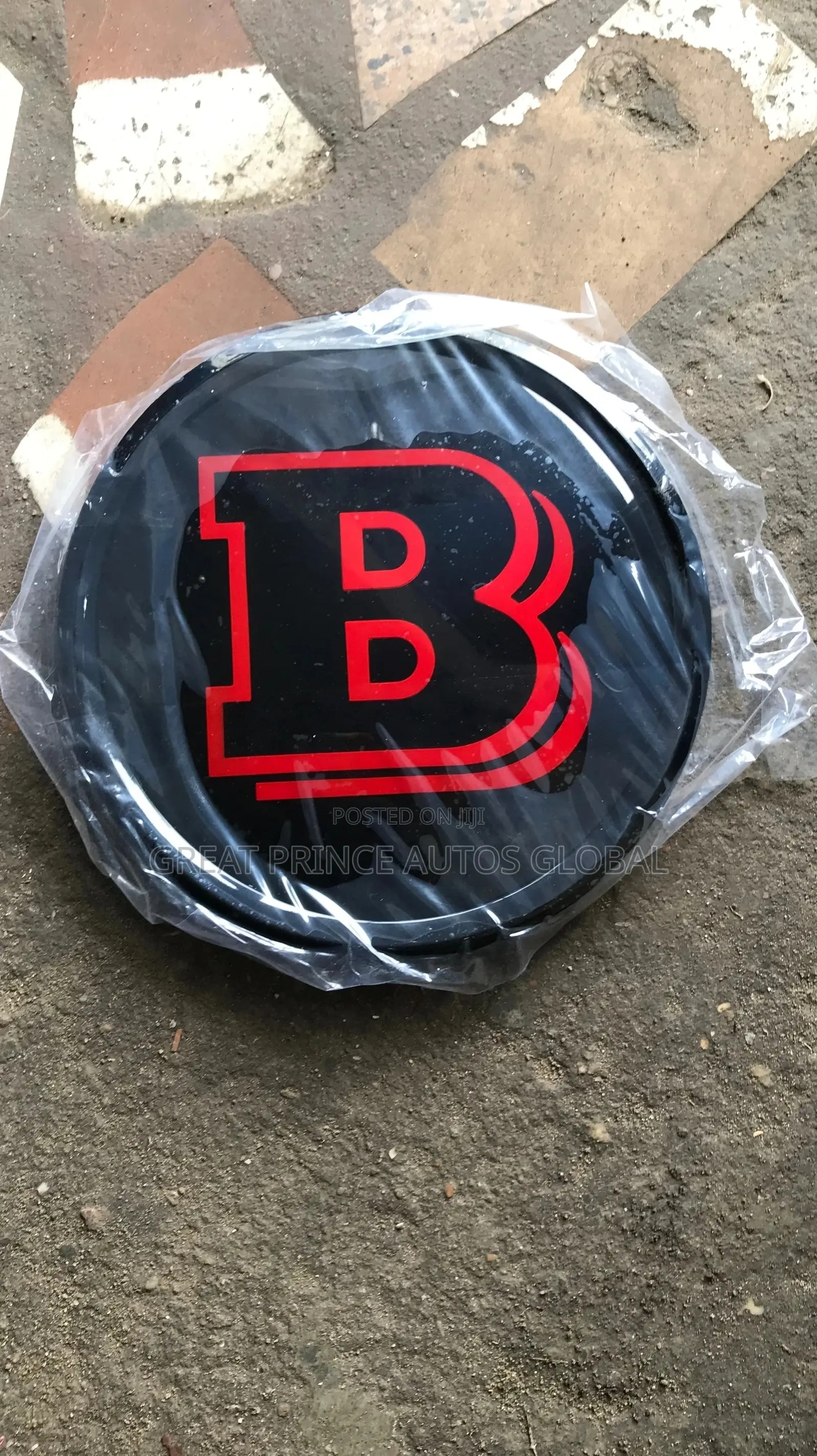 Front Grill Logo(B Logo) for C300, GLK , Ml 164 Etc