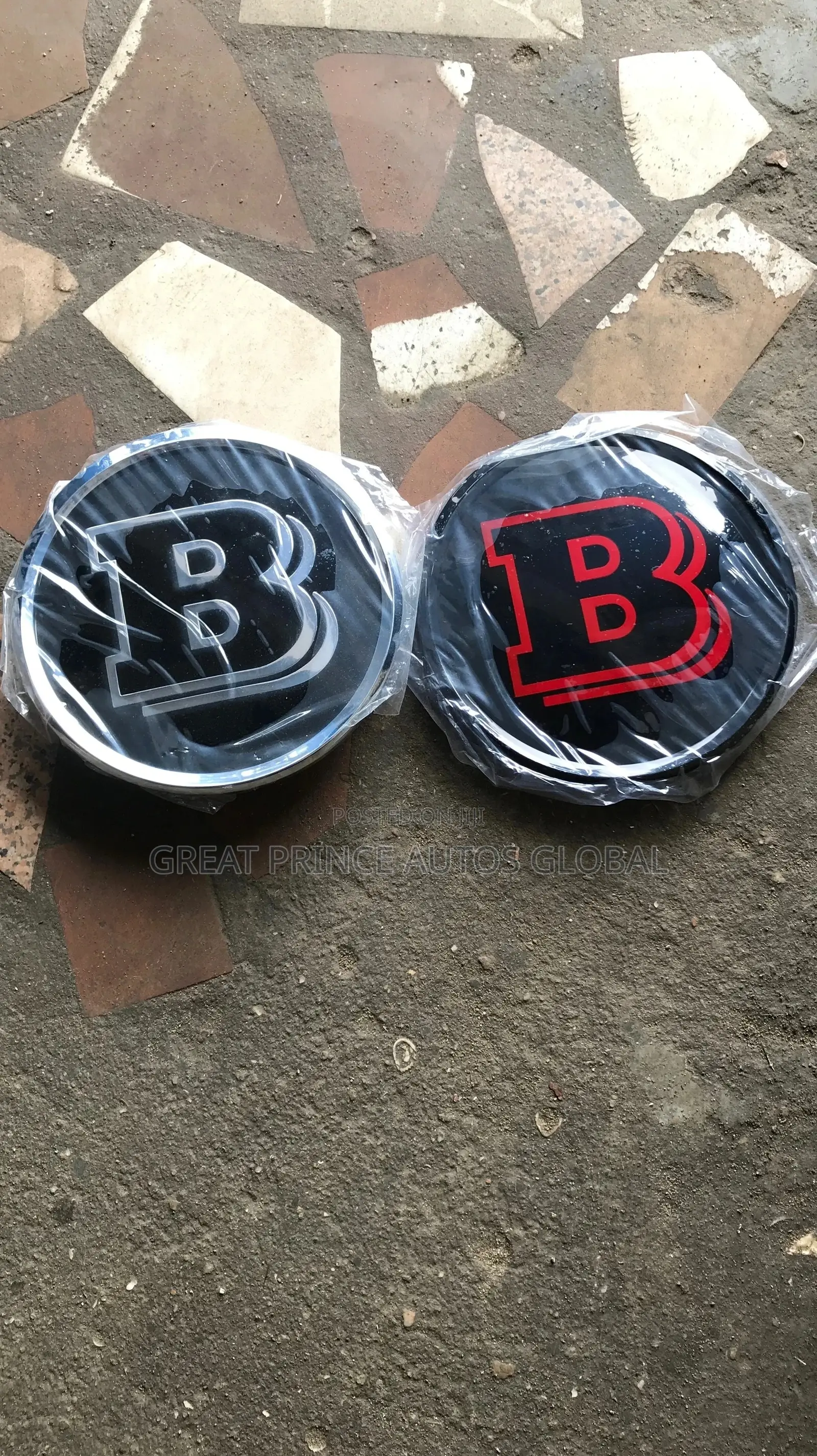Front Grill Logo(B Logo) for C300, GLK , Ml 164 Etc