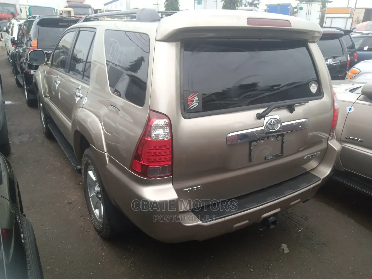 Toyota 4-Runner Limited V8 2008 Gold