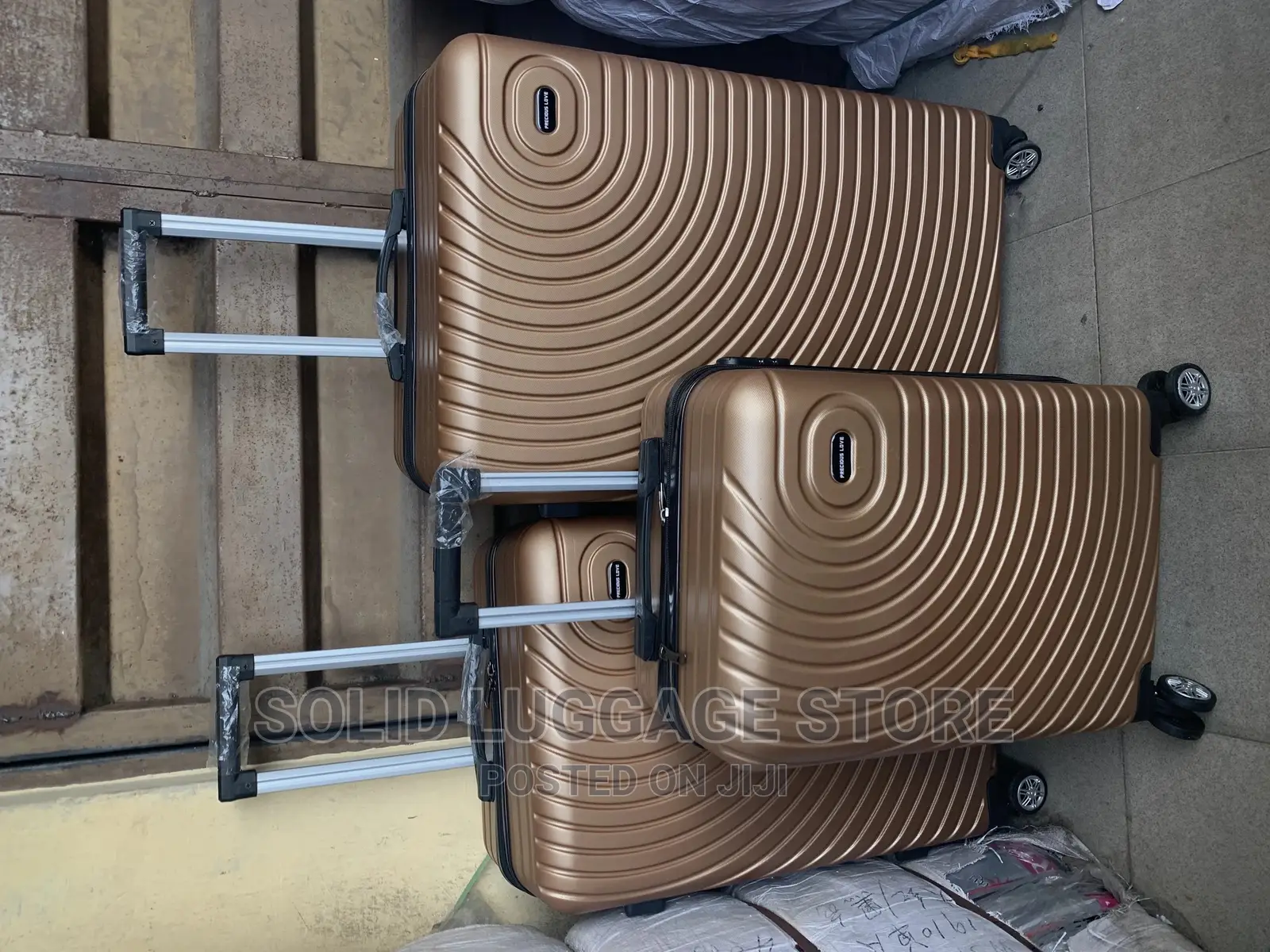 Universal Luggage Box