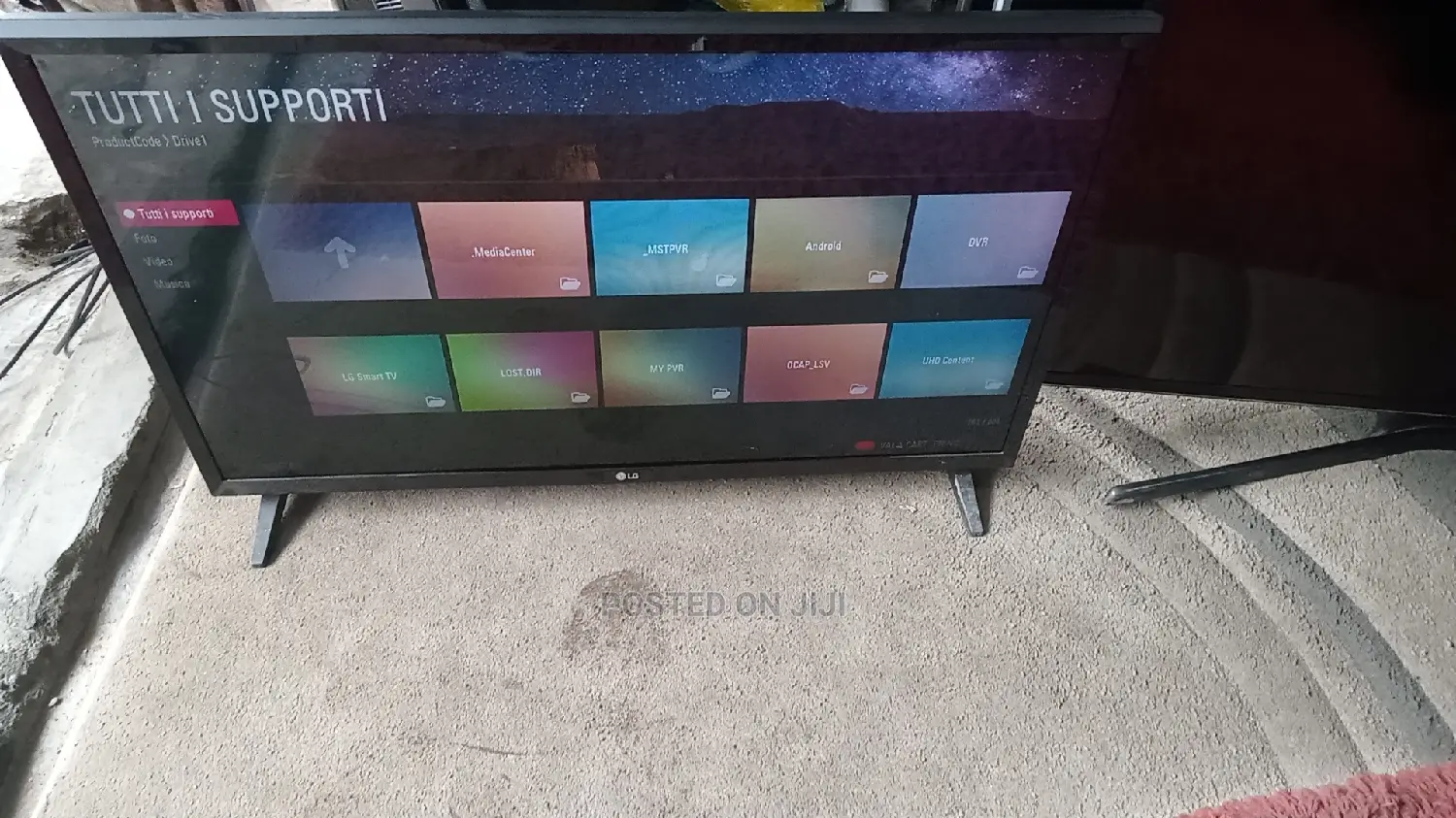 32 Inches LG LED TV