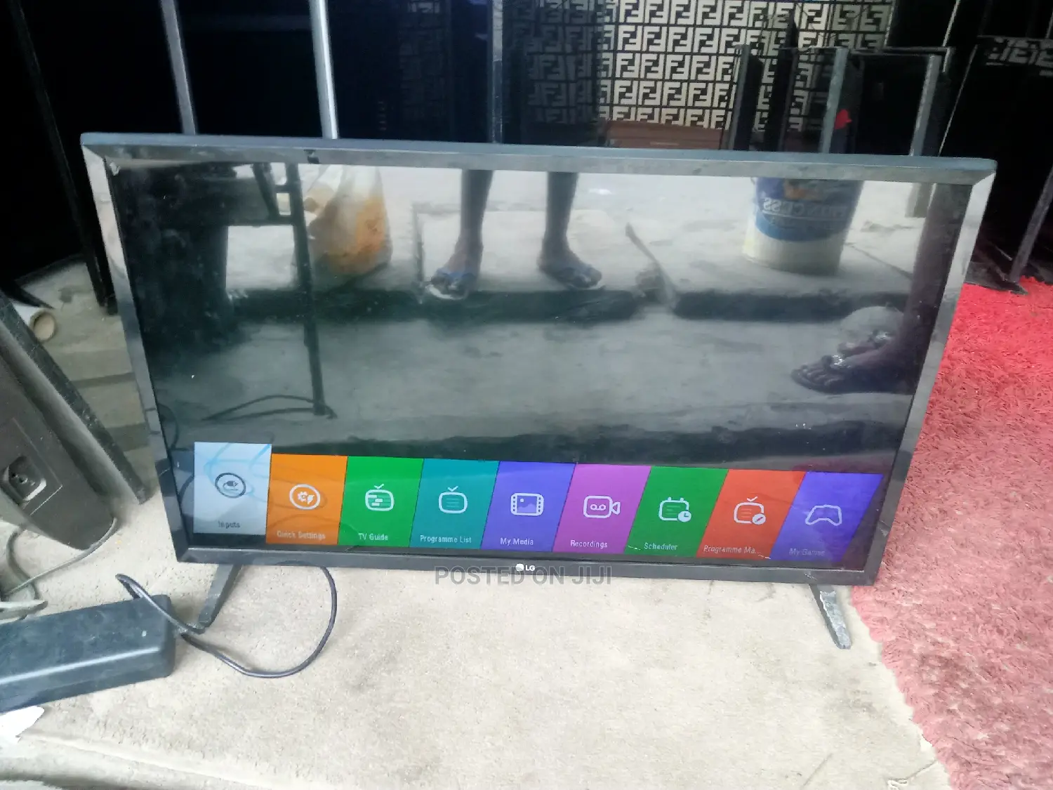32 Inches LG LED TV