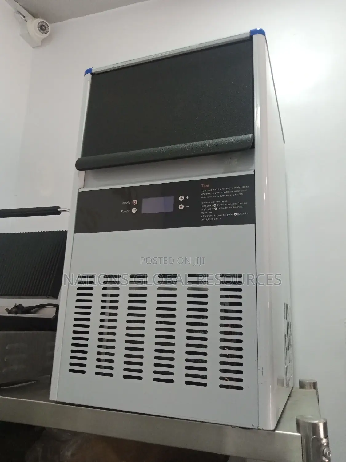 40 Cubes Ice Maker