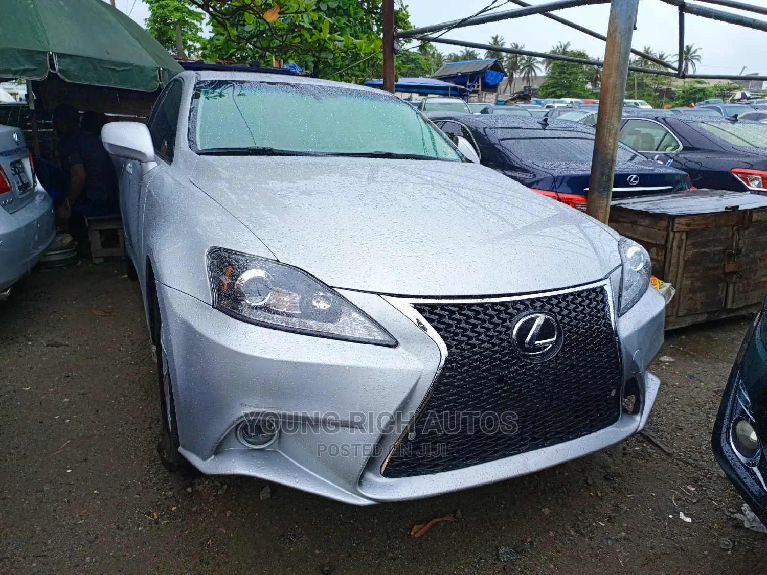 Lexus IS 2017 Silver