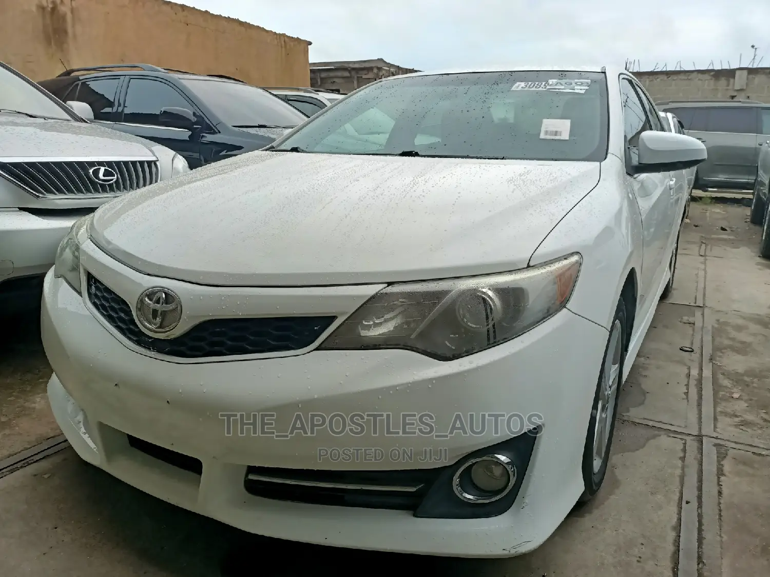 Toyota Camry XLE 4dr Sedan (2.5L 4cyl 6A) 2014 White
