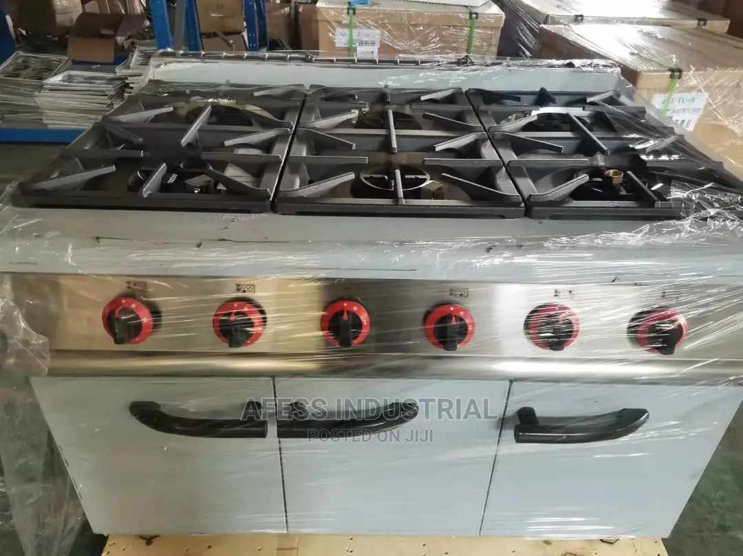 6 Burner Gas Cooker With Oven . Commercial Cooker