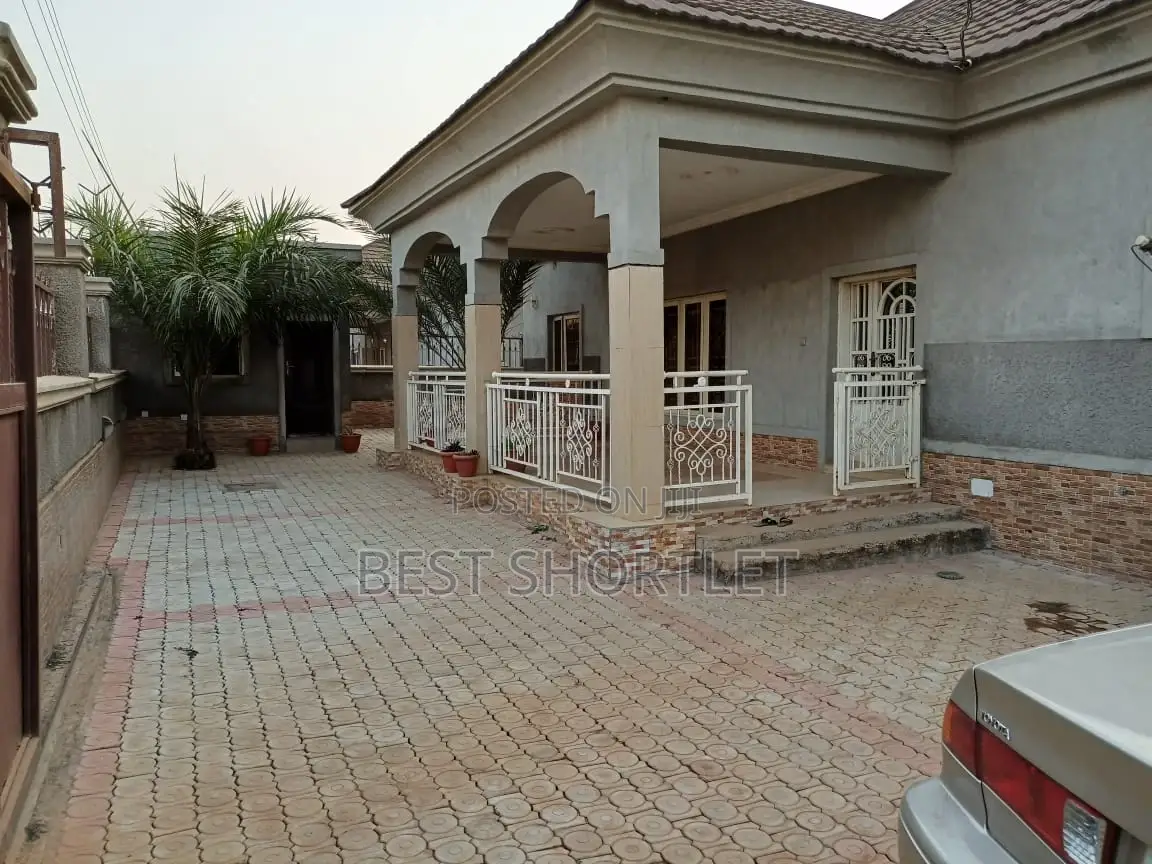 5bdrm Bungalow in Good Homes Estate, Lokogoma for sale