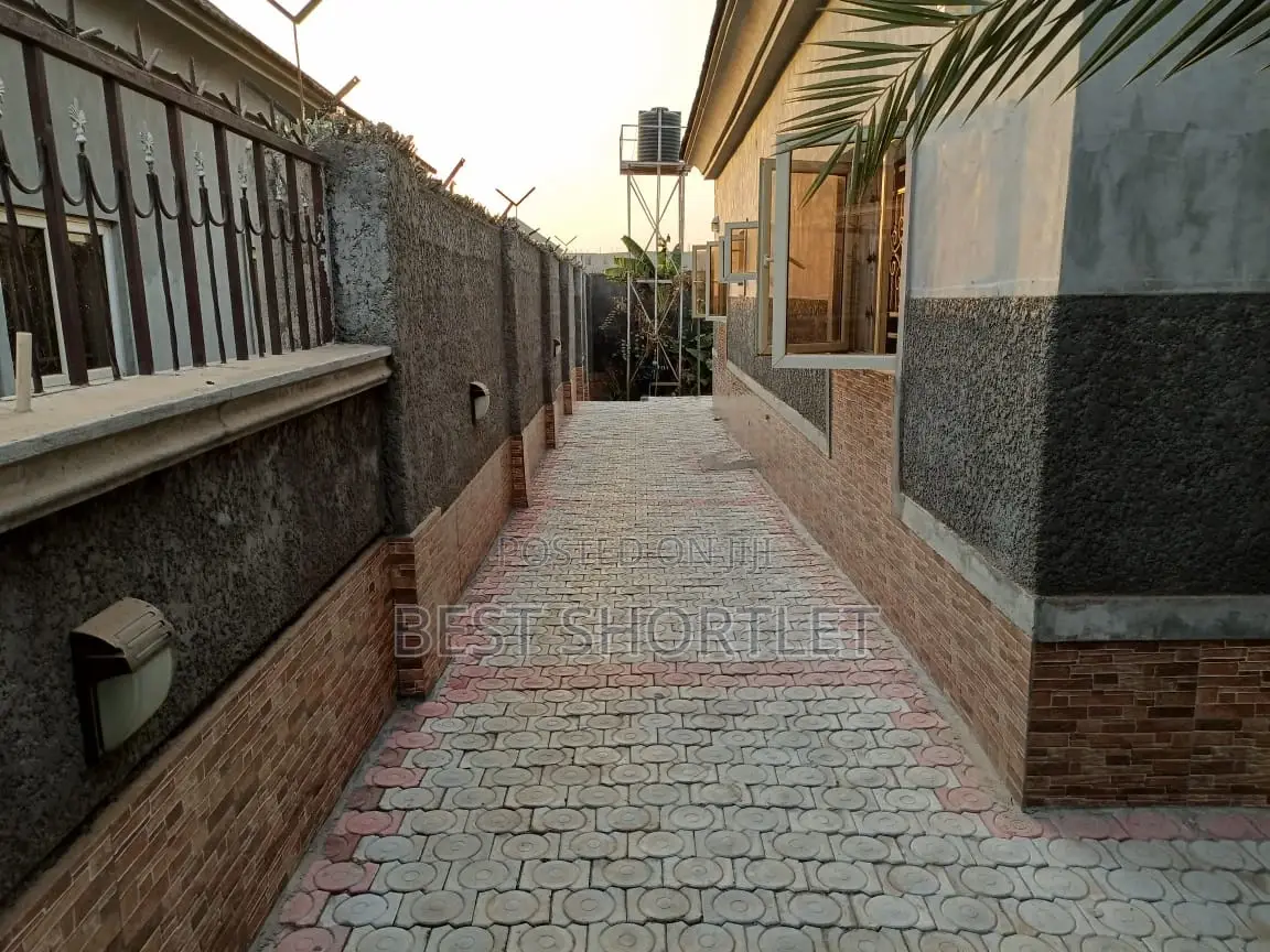 5bdrm Bungalow in Good Homes Estate, Lokogoma for sale