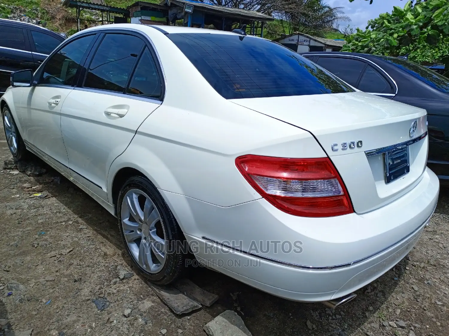 Mercedes-Benz C300 2010 White