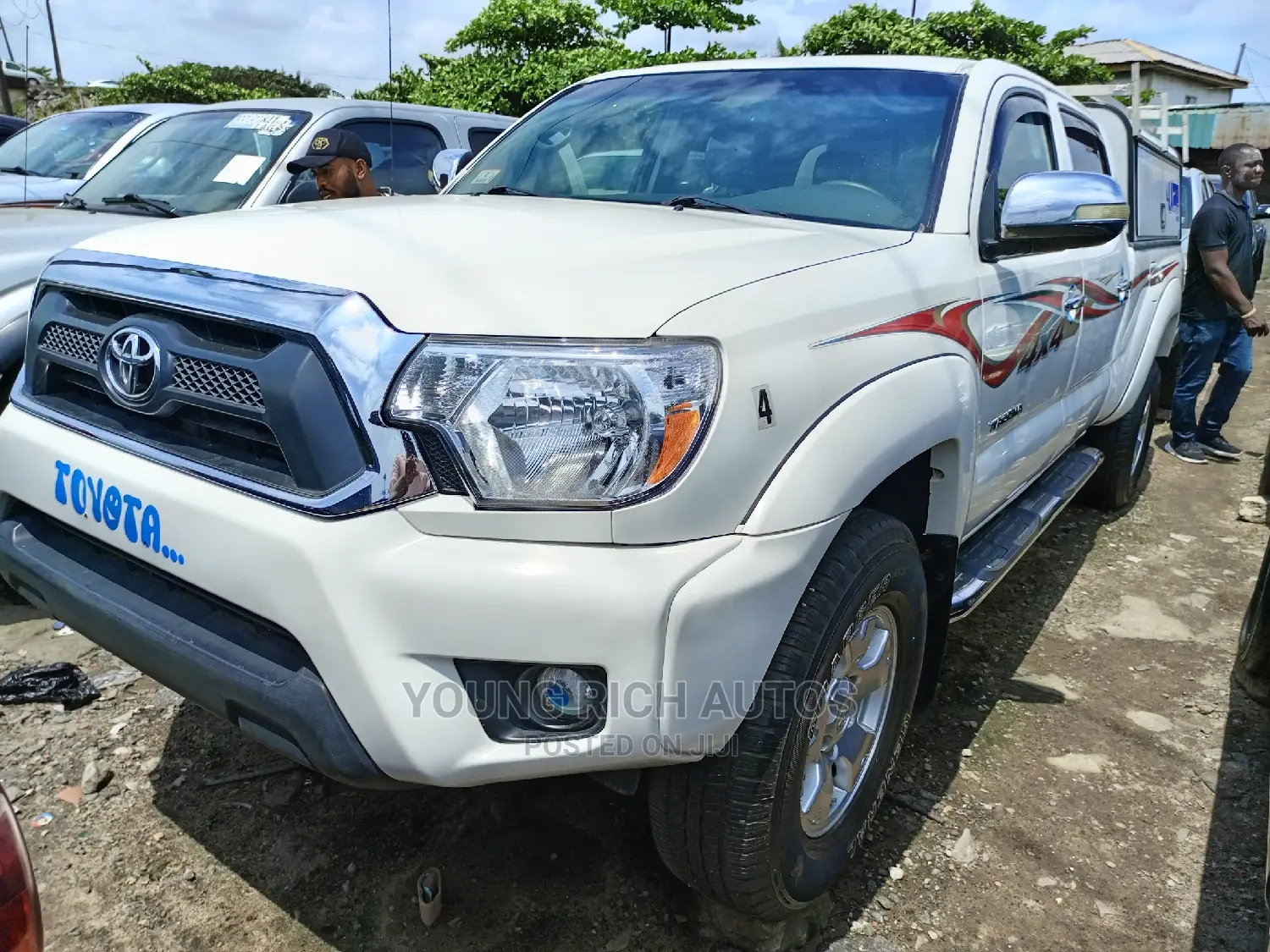 Toyota Tacoma 2013 White