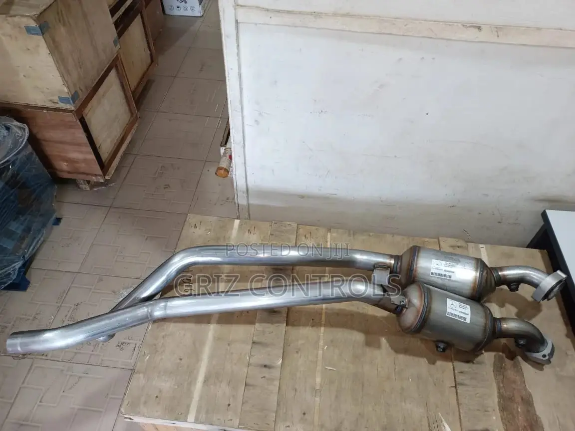 Original Mercedes-Benz 3.5l M272 Engine Catalytic Converter