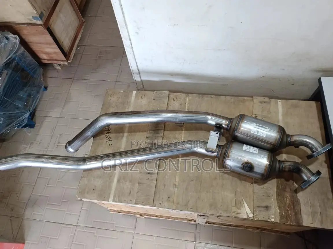 Original Mercedes-Benz 4.5-5.5l M273 Catalytic Converter