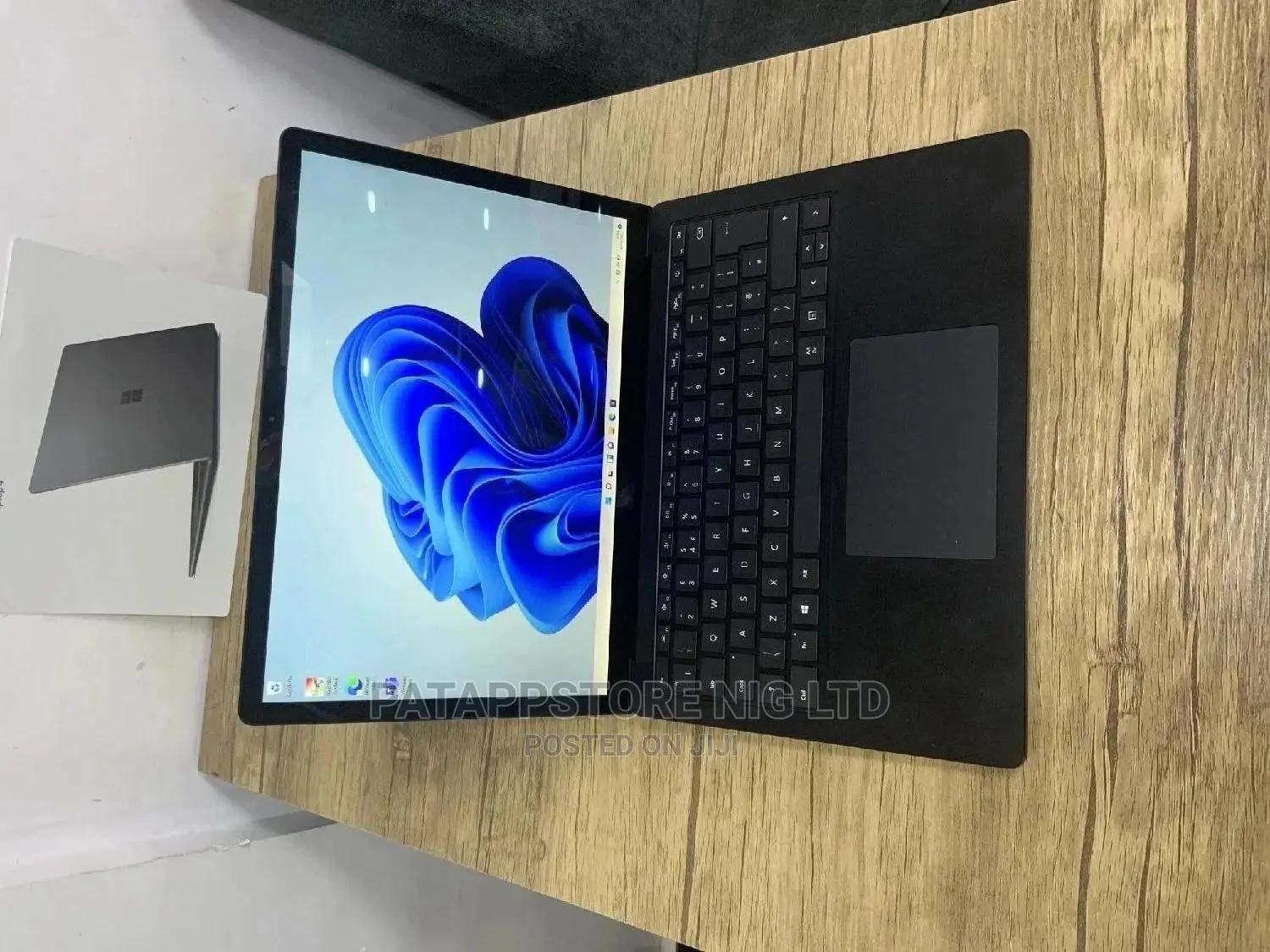 Laptop Microsoft Surface Laptop 16GB Intel Core I5 SSD 256GB