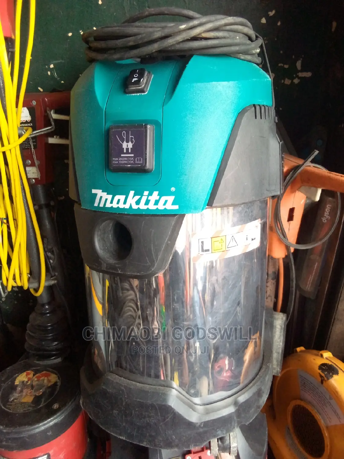 Industrial Vacuum Cleaner