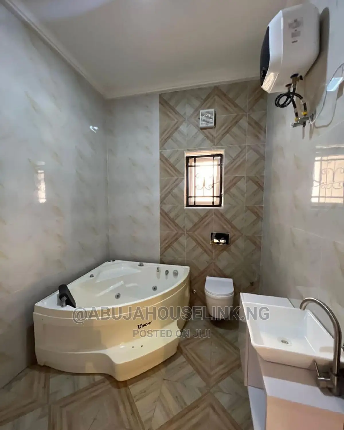 5bdrm Duplex in Efab Metropolis, Gwarinpa for sale