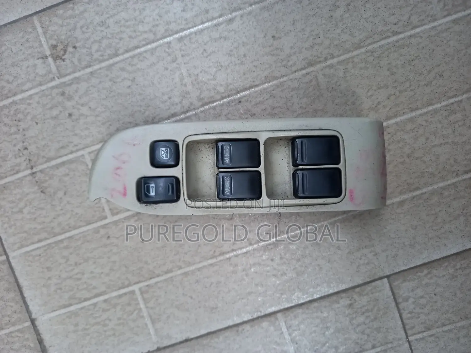 Infiniti G35 Power Glass Control Button