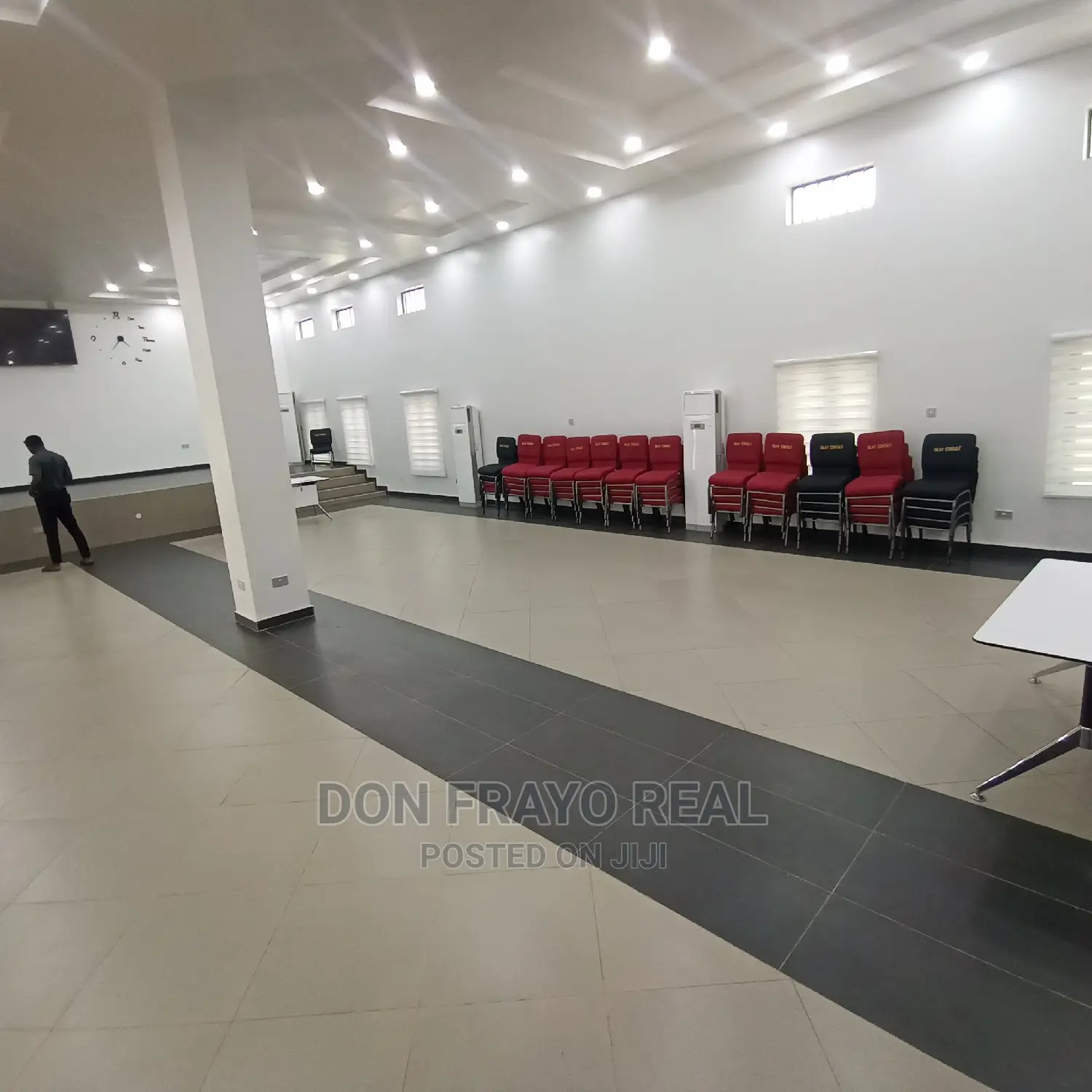 Hall for Paties, Concert. For Rent at Bodija Estate Ibadan