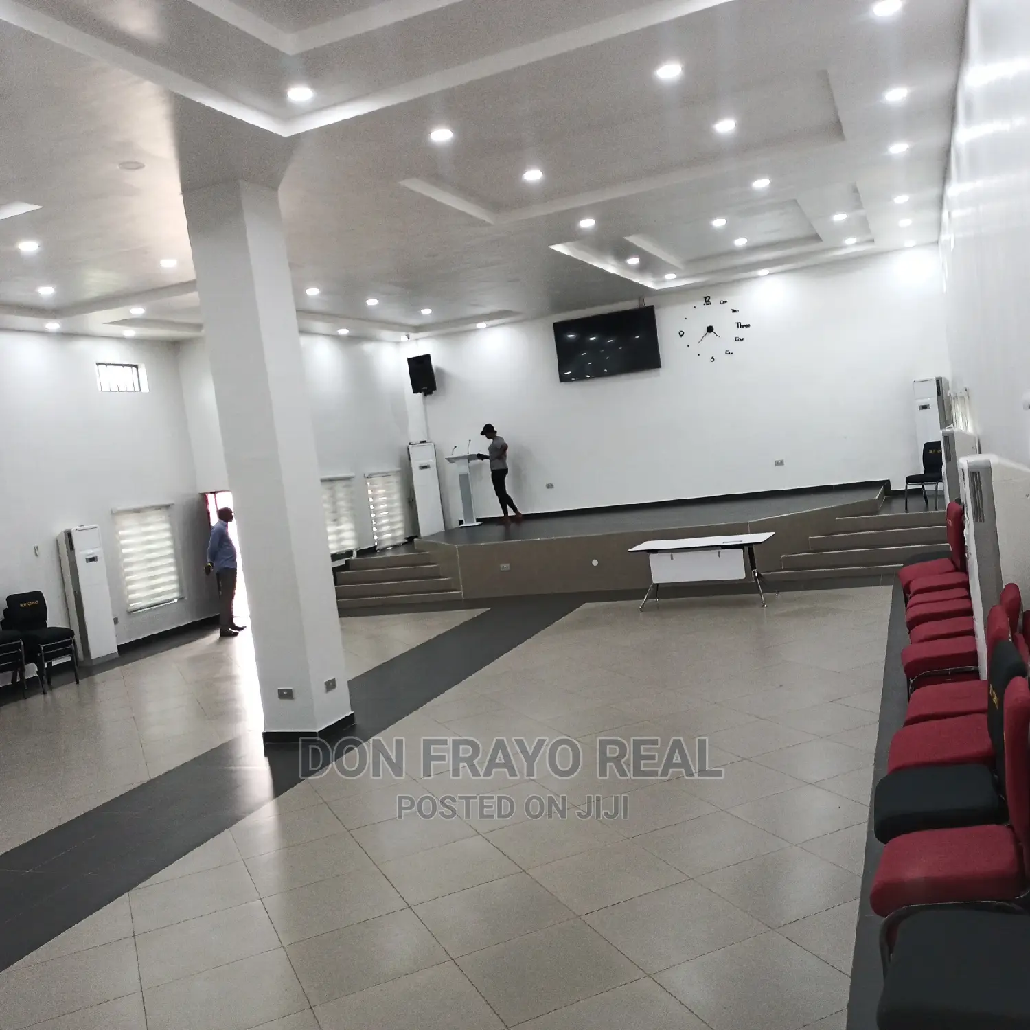 Hall for Paties, Concert. For Rent at Bodija Estate Ibadan