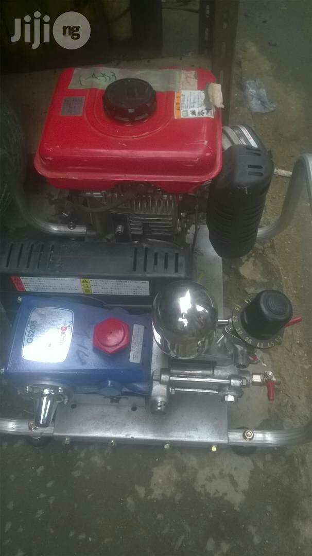 Engine Car Wash Machine.