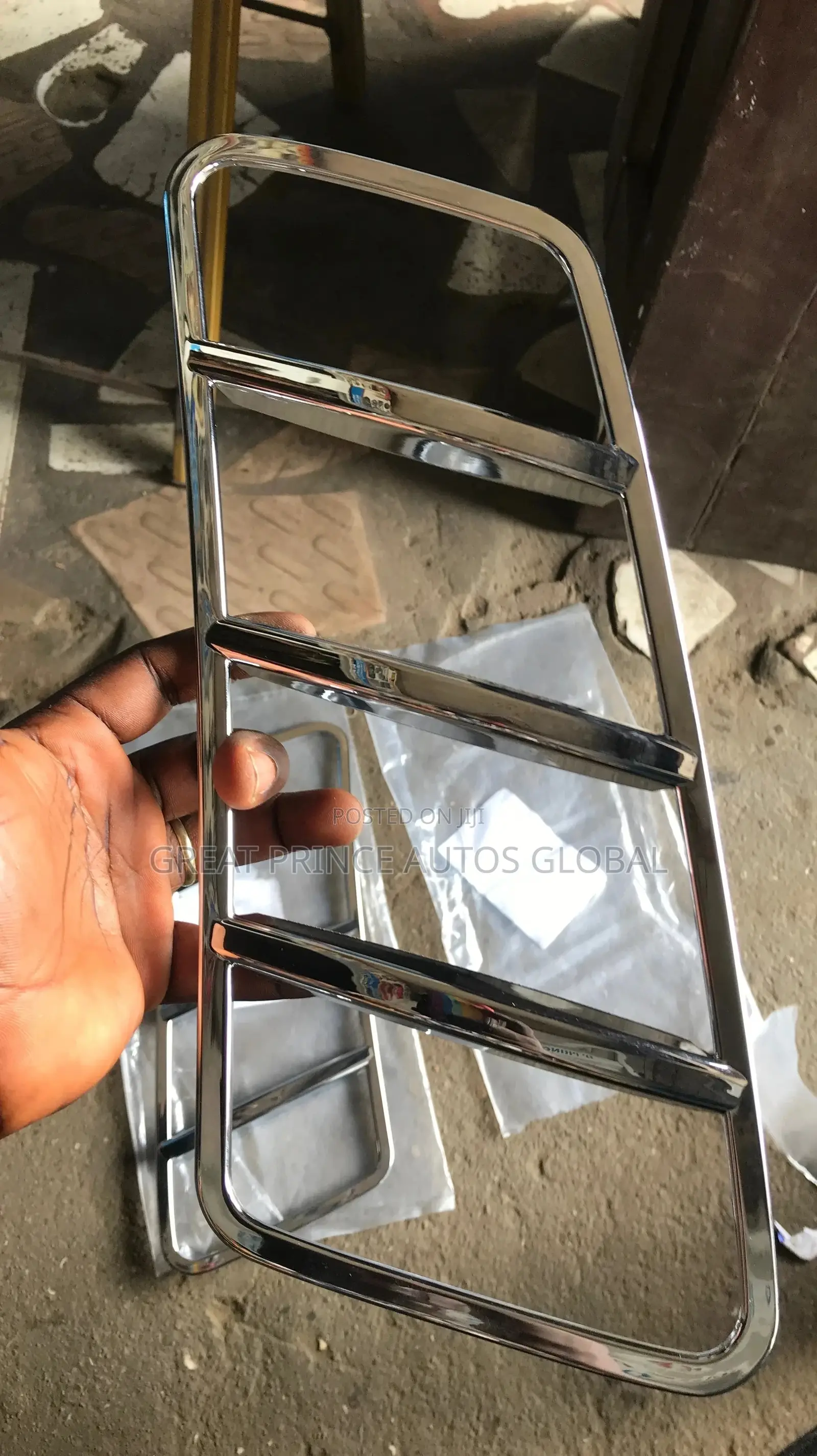 Bonnet Grill Stainless for Ml350 and for Gl450 166