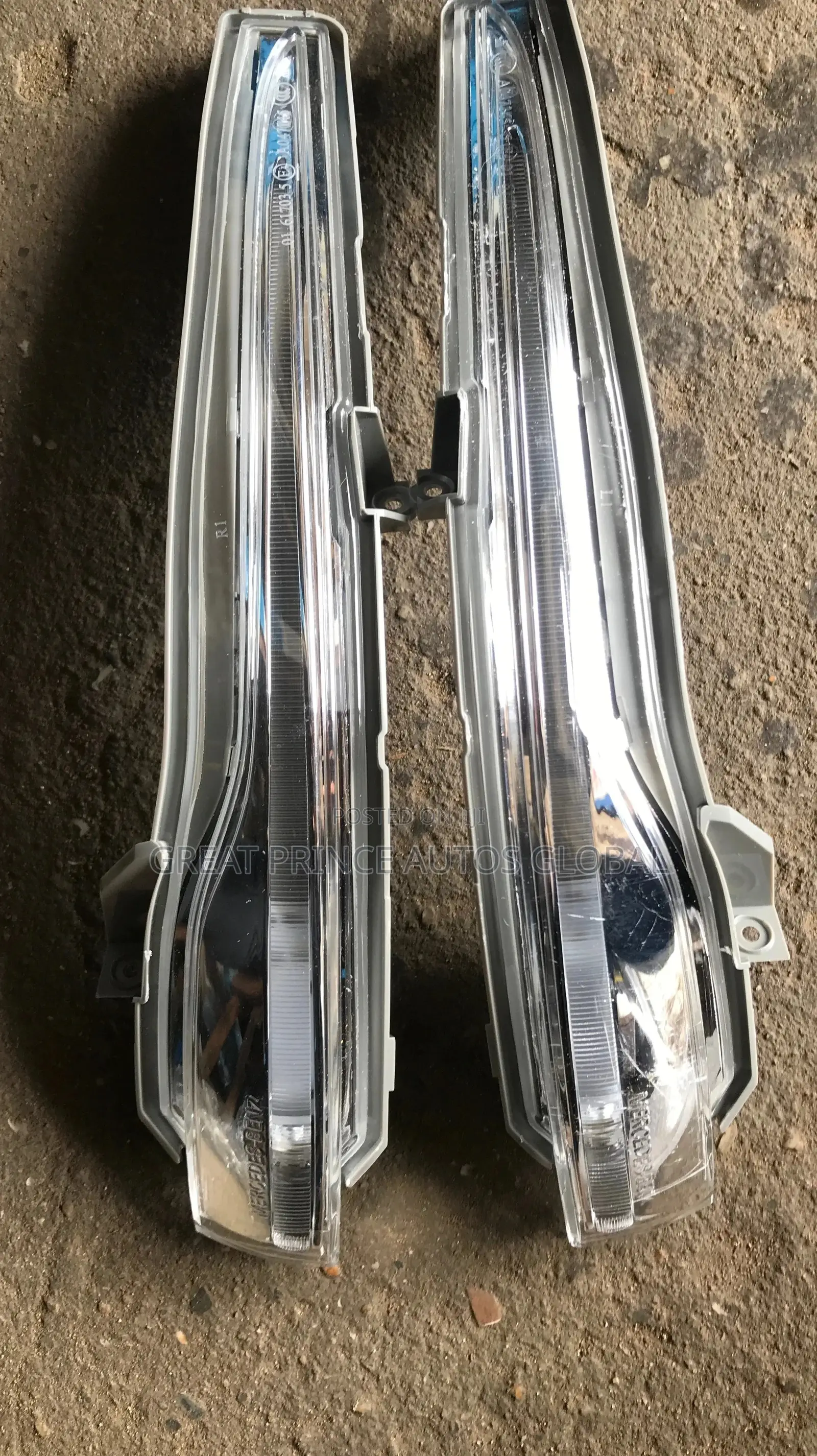 Side Mirror Lamp C300 205 2015 Year Model