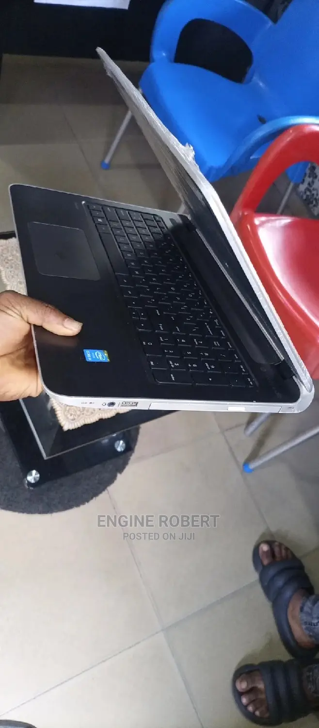 Laptop HP Pavilion TouchSmarT 15 8GB Intel Core i3 HDD+SSD 320GB