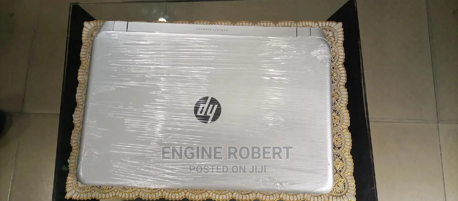 Laptop HP Pavilion TouchSmarT 15 8GB Intel Core i3 HDD+SSD 320GB