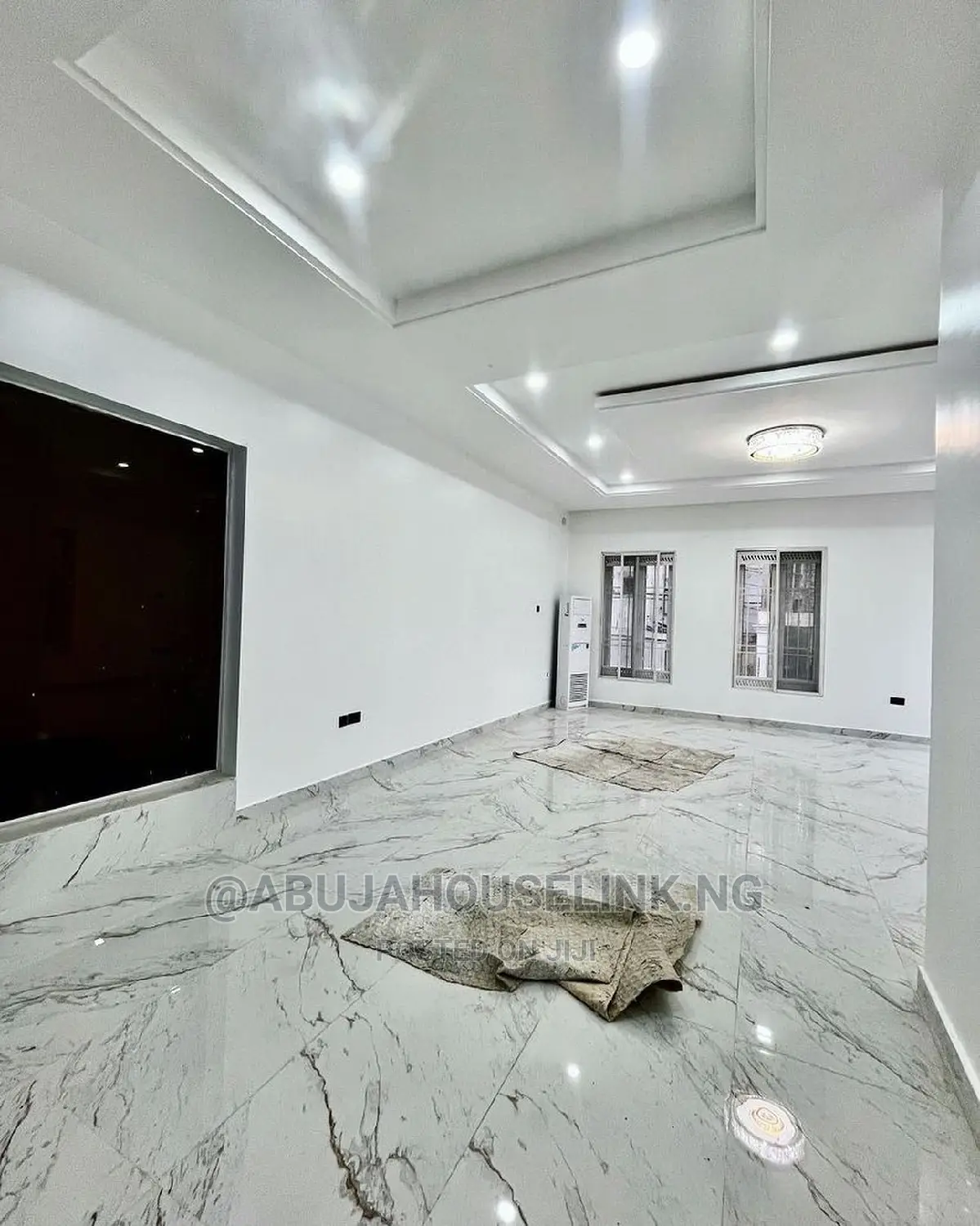 7bdrm Duplex in Guzape for sale