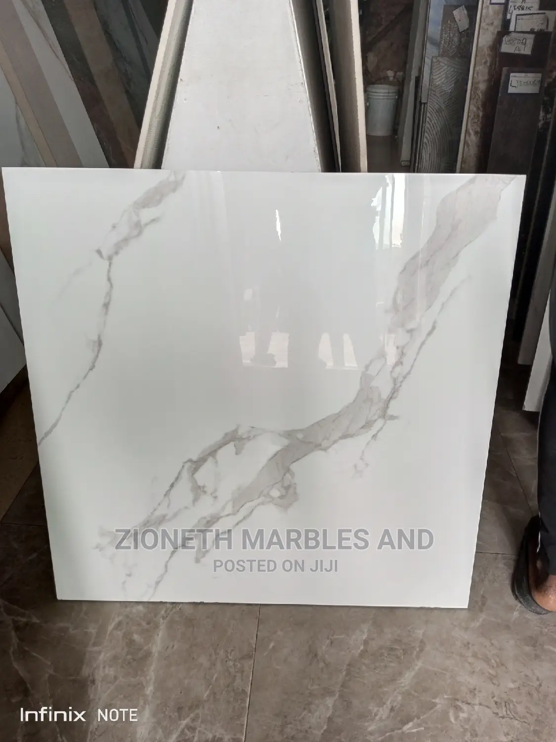 80X80 White Cararra Super Polished Floor and Wall Tiles