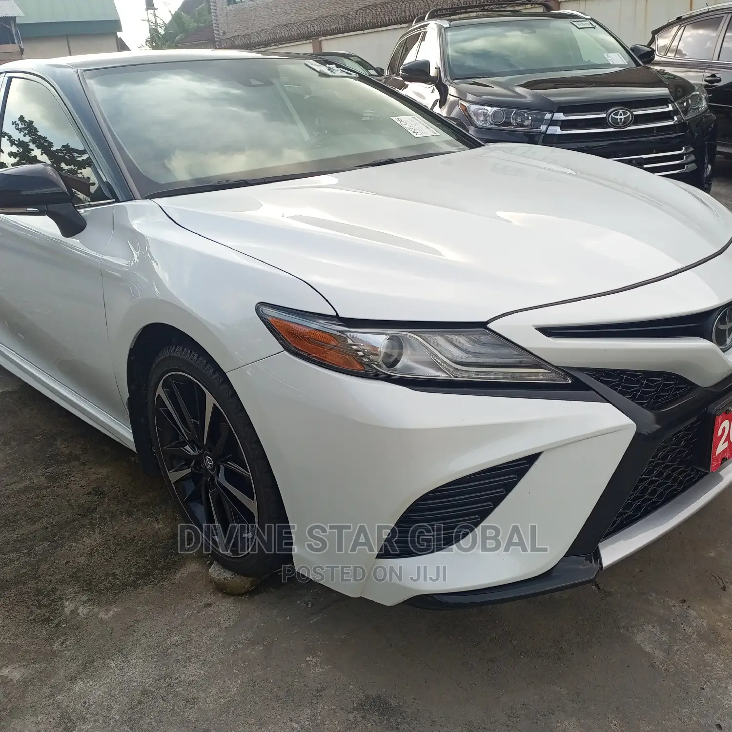 Toyota Camry XSE (2.5L 4cyl 8A) 2019 White