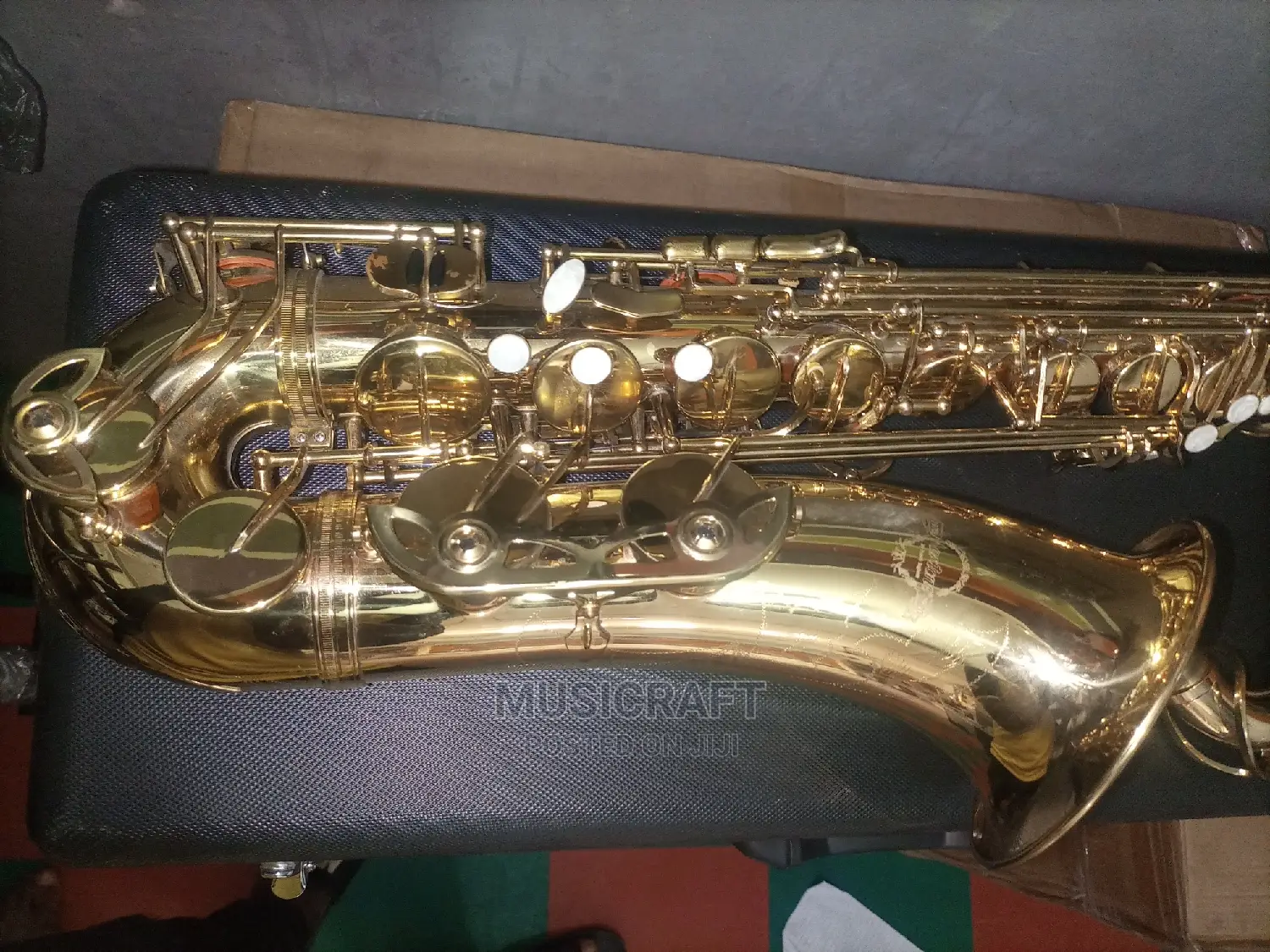 Maxtone USA Professional Tokunbo Tenor Saxophone