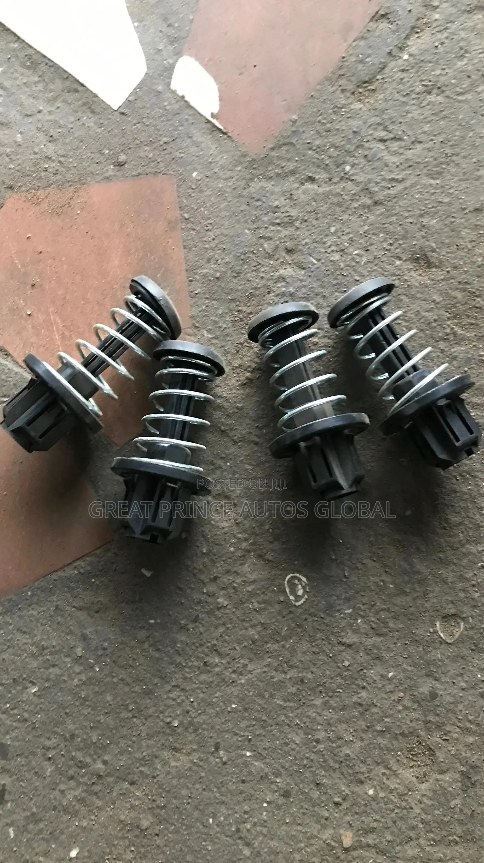 BONNET SPRING FOR C300 205 2015 Year Model