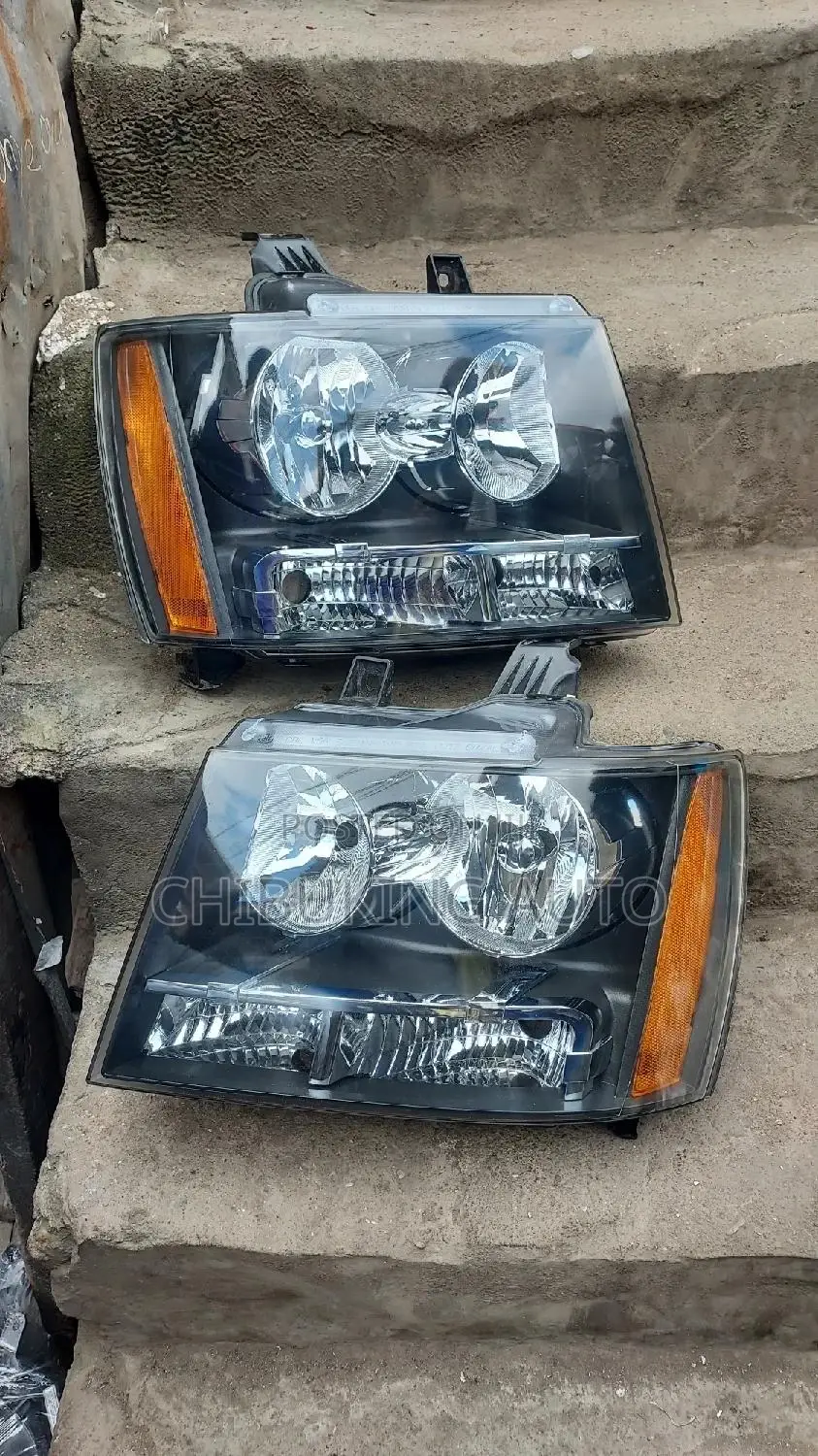Headlamp Chevrolet Tahoe 2010