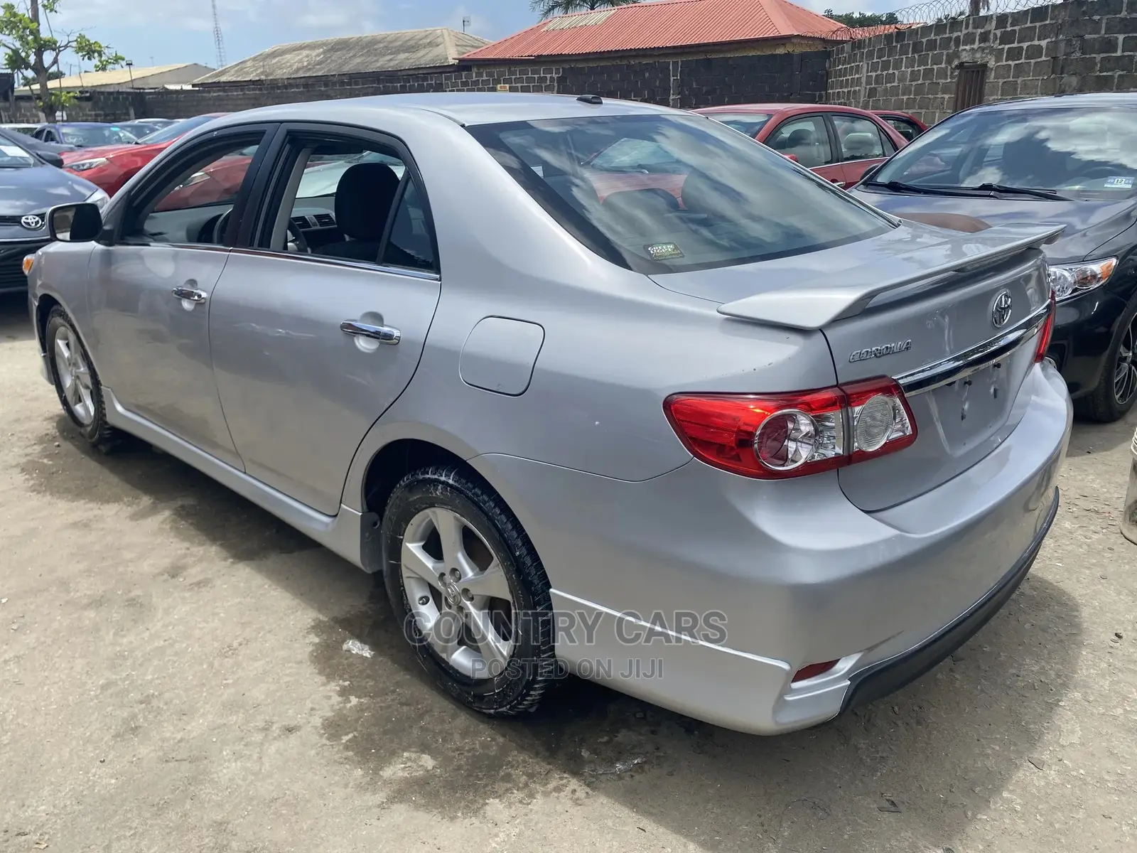 Toyota Corolla 2011 Silver