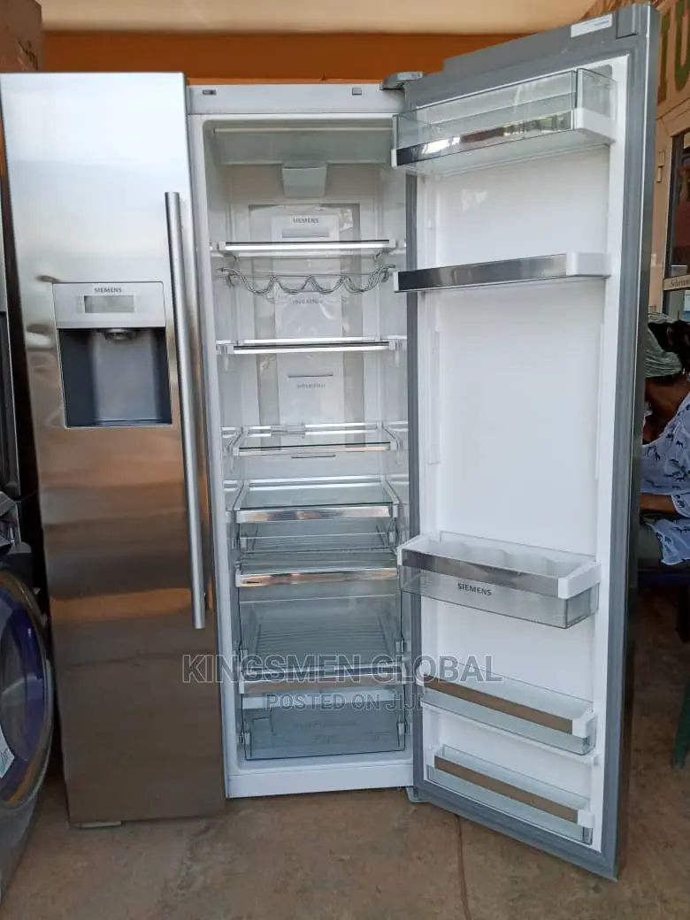 Siemens Low Energy American Style Side-by-Side Refrigerator