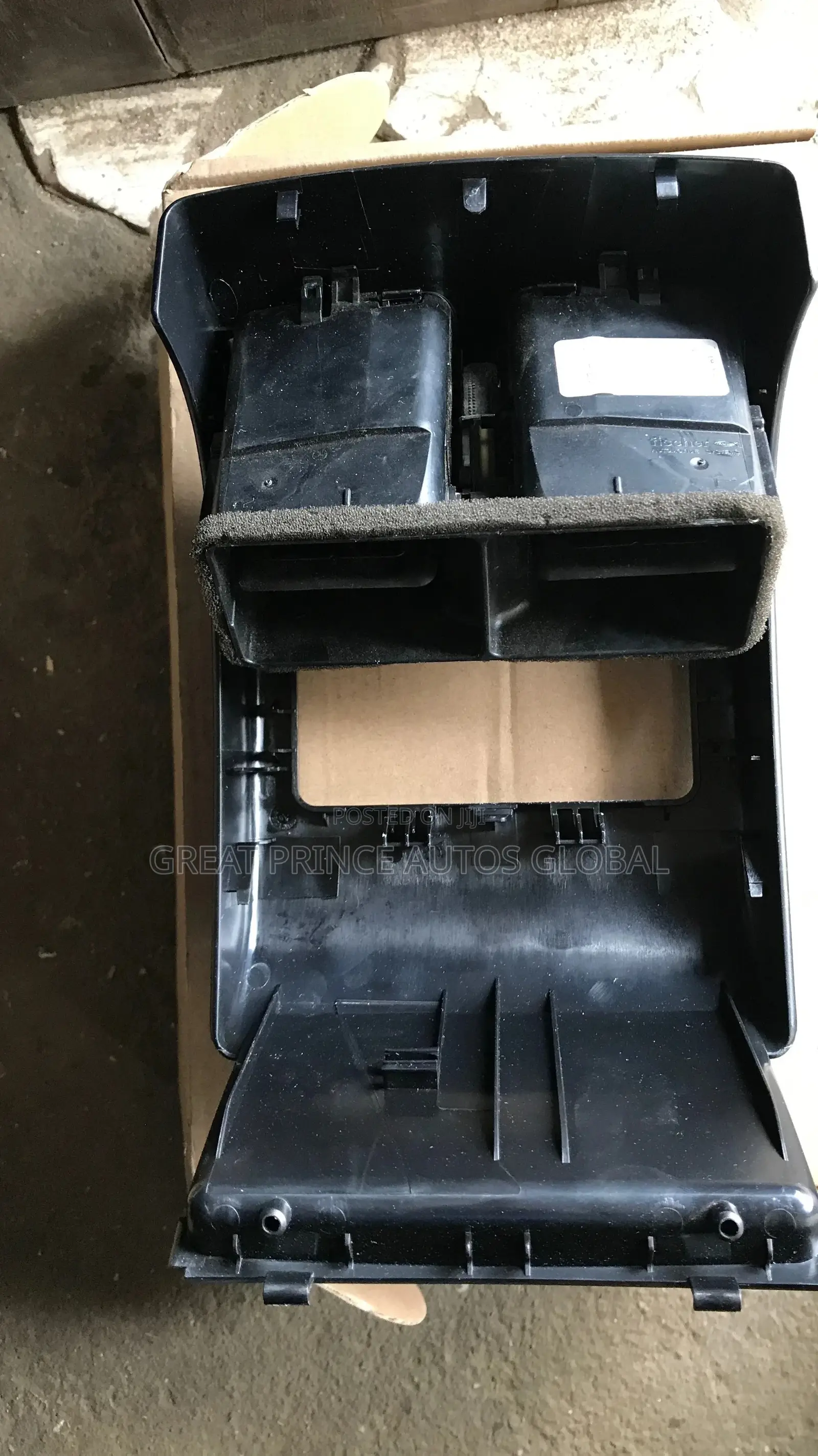 Back Console A/C Vent GLK
