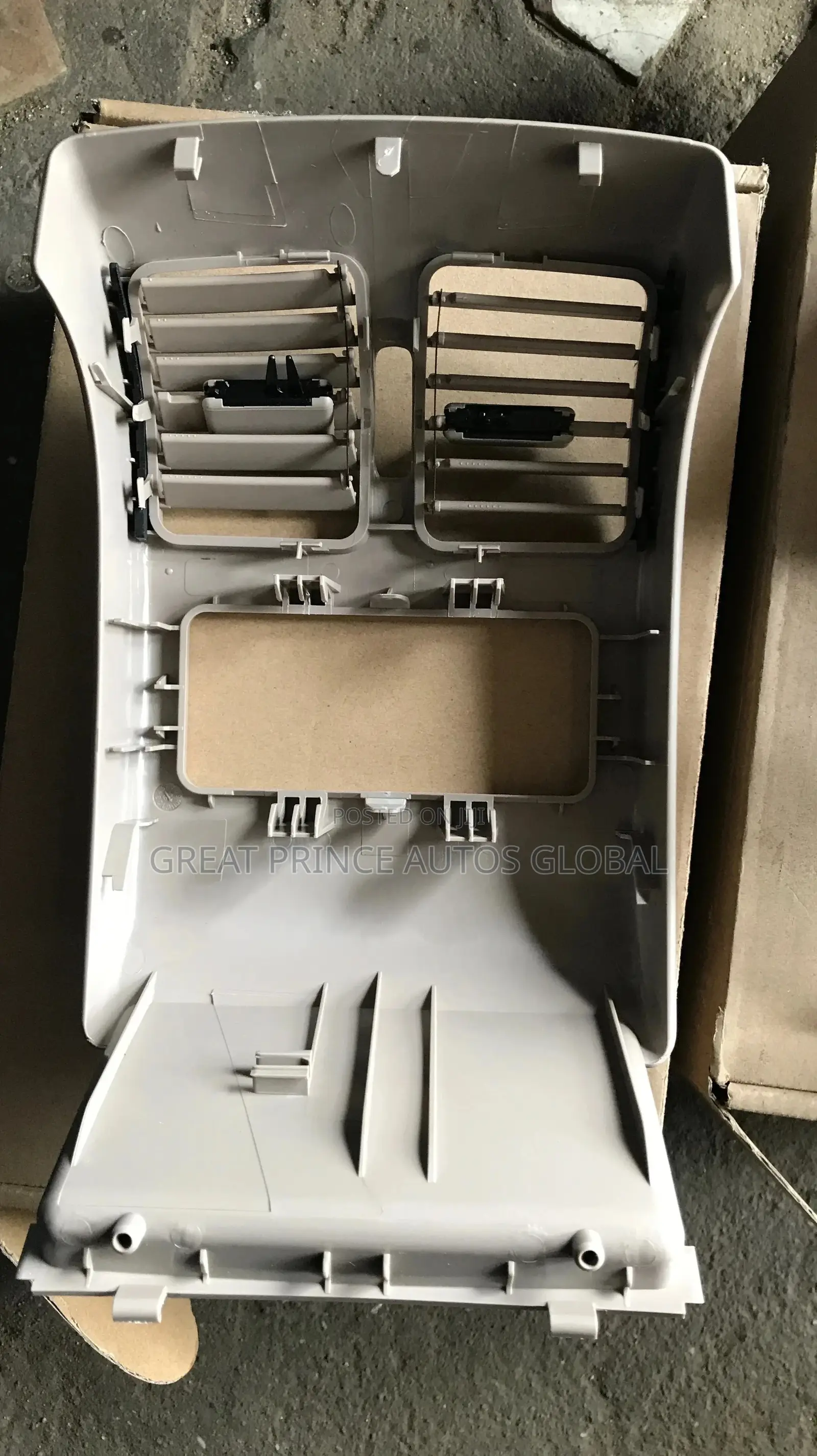 Back Console A/C Vent GLK