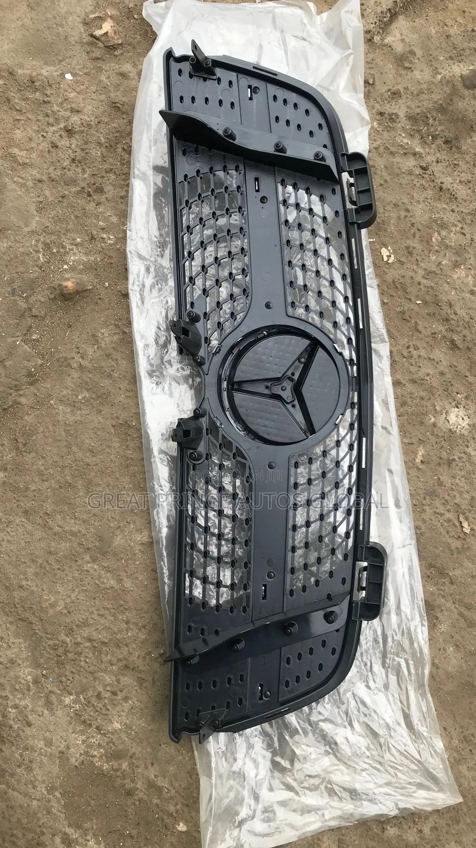 Front Grill Gl450 2008 Year Model Diamond